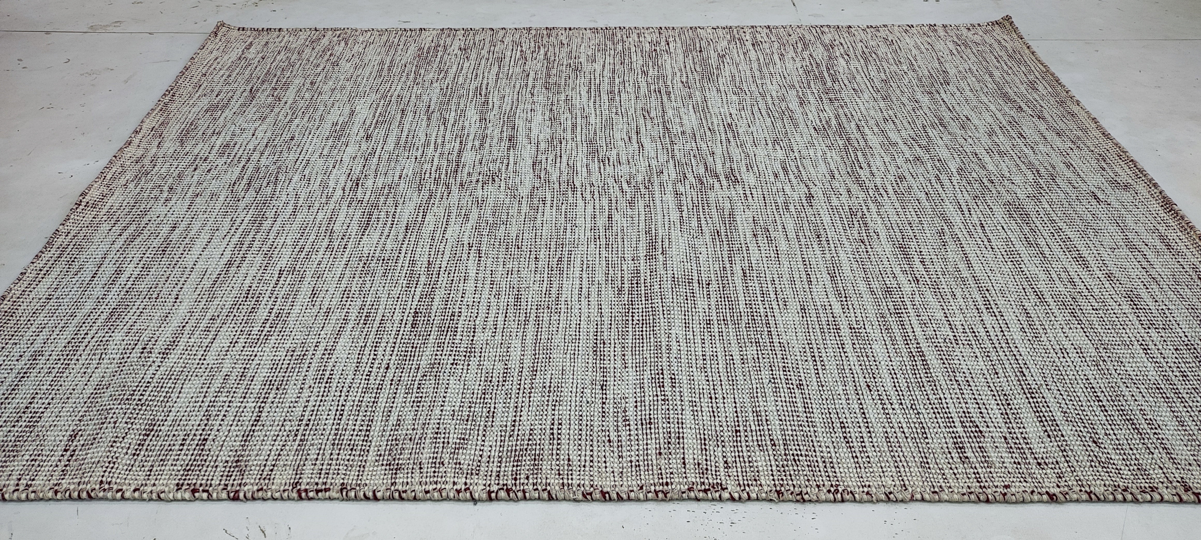 Alexandra 5.6x7.6 Handwoven Durrie Ivory and Red