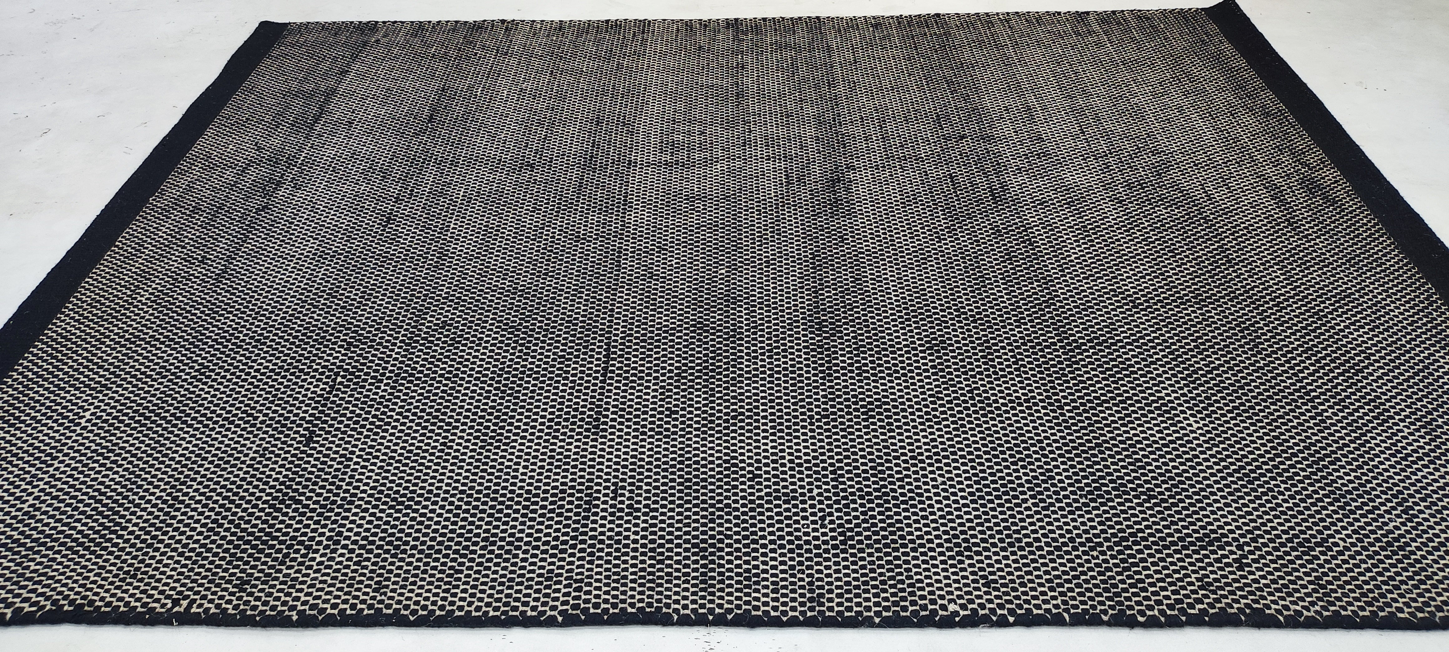 Chase Crawford Handwoven Durrie Rug (Multiple Size & Color)