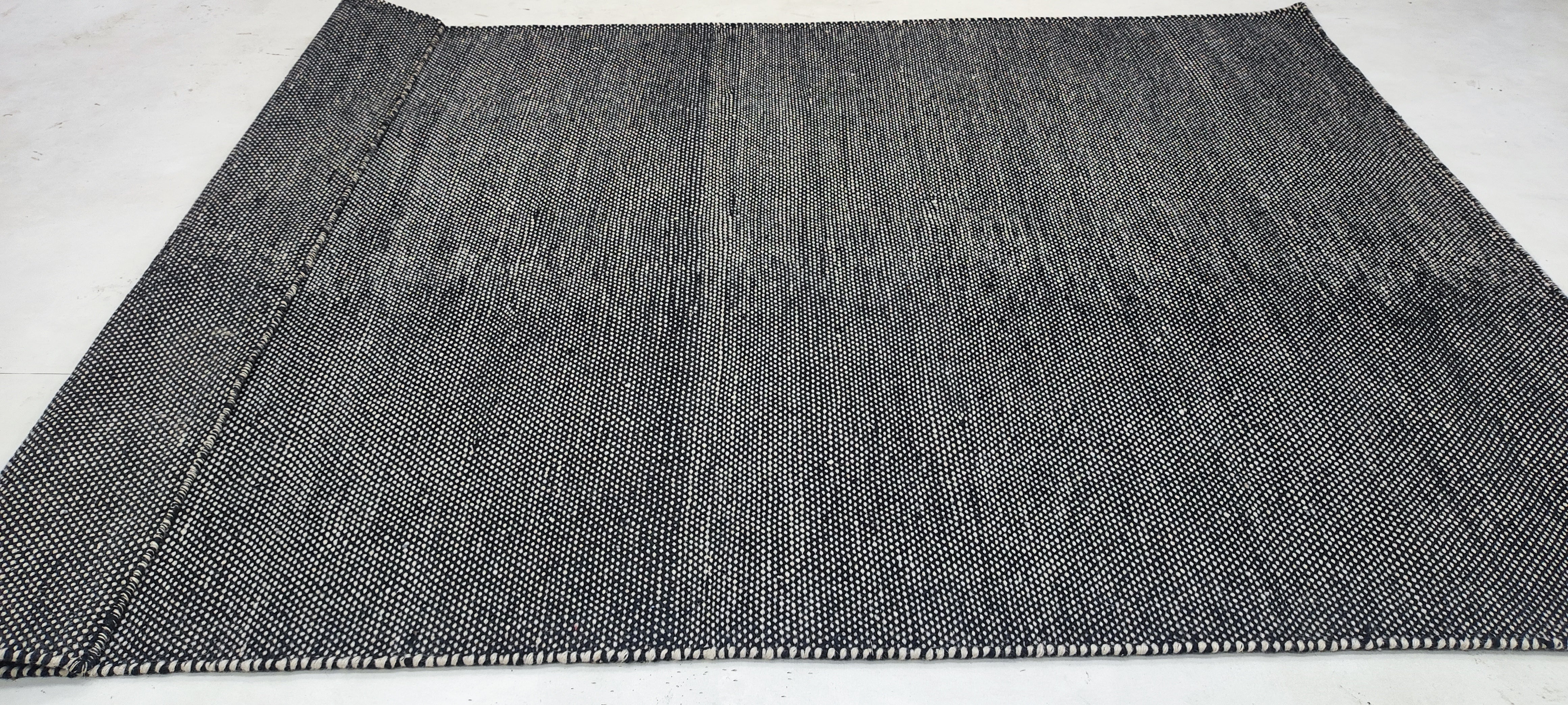 Mother's Milk Handwoven Durrie Rug (Multiple Size & Color)