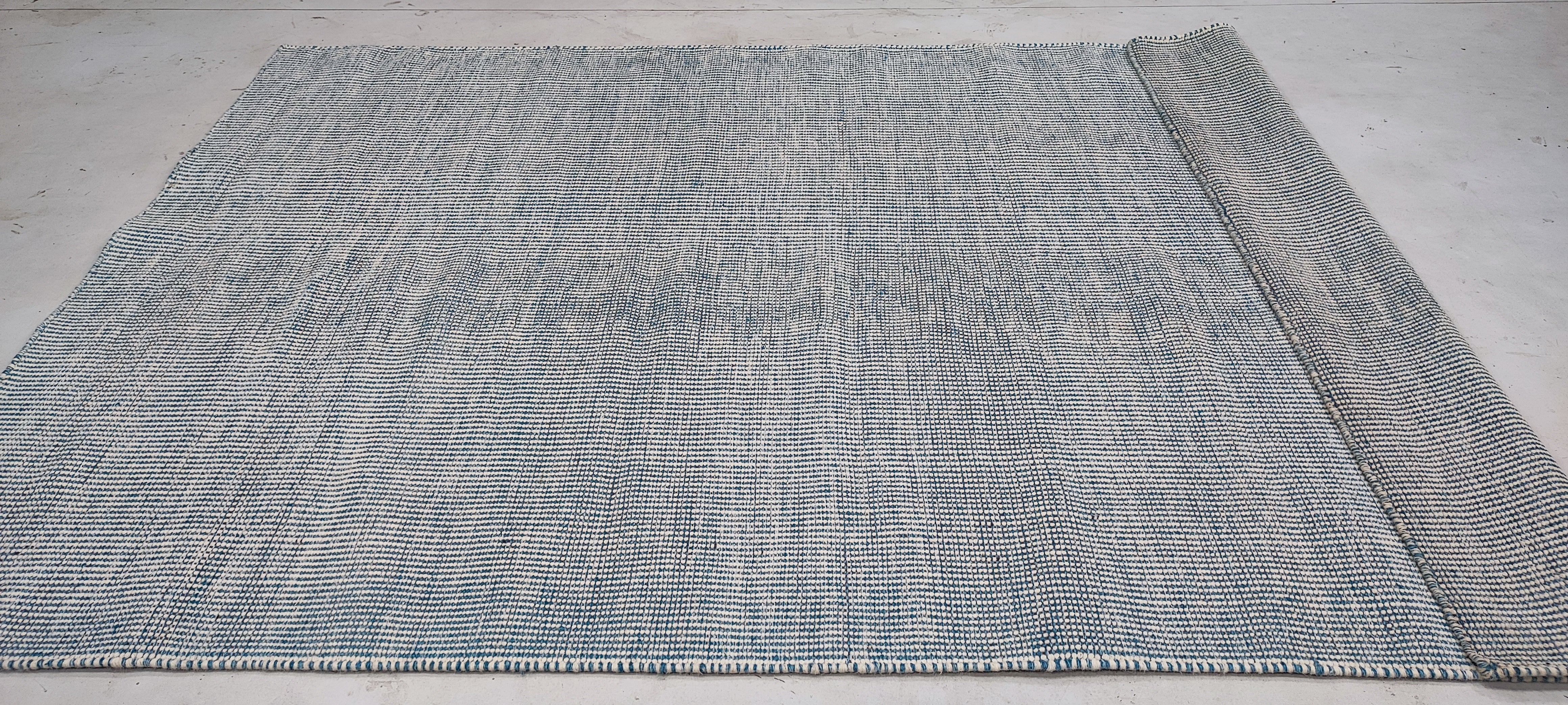 Cameron Crovetti 5.3x7.6 Handwoven Durrie Rug (Multiple Colors)