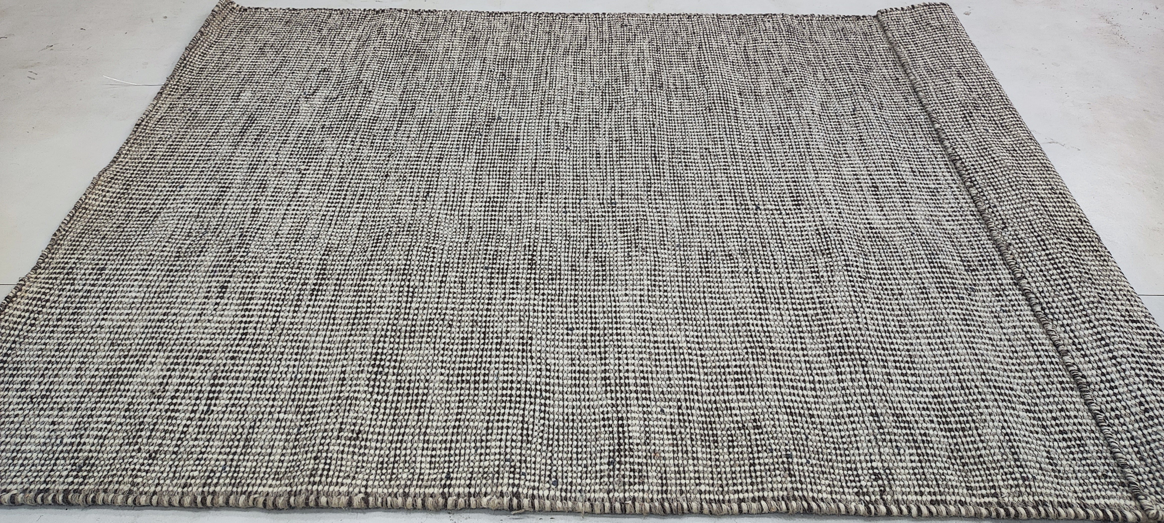 Jim Beaver 4x5.9 Handwoven Durrie Rug (Multiple Colors)