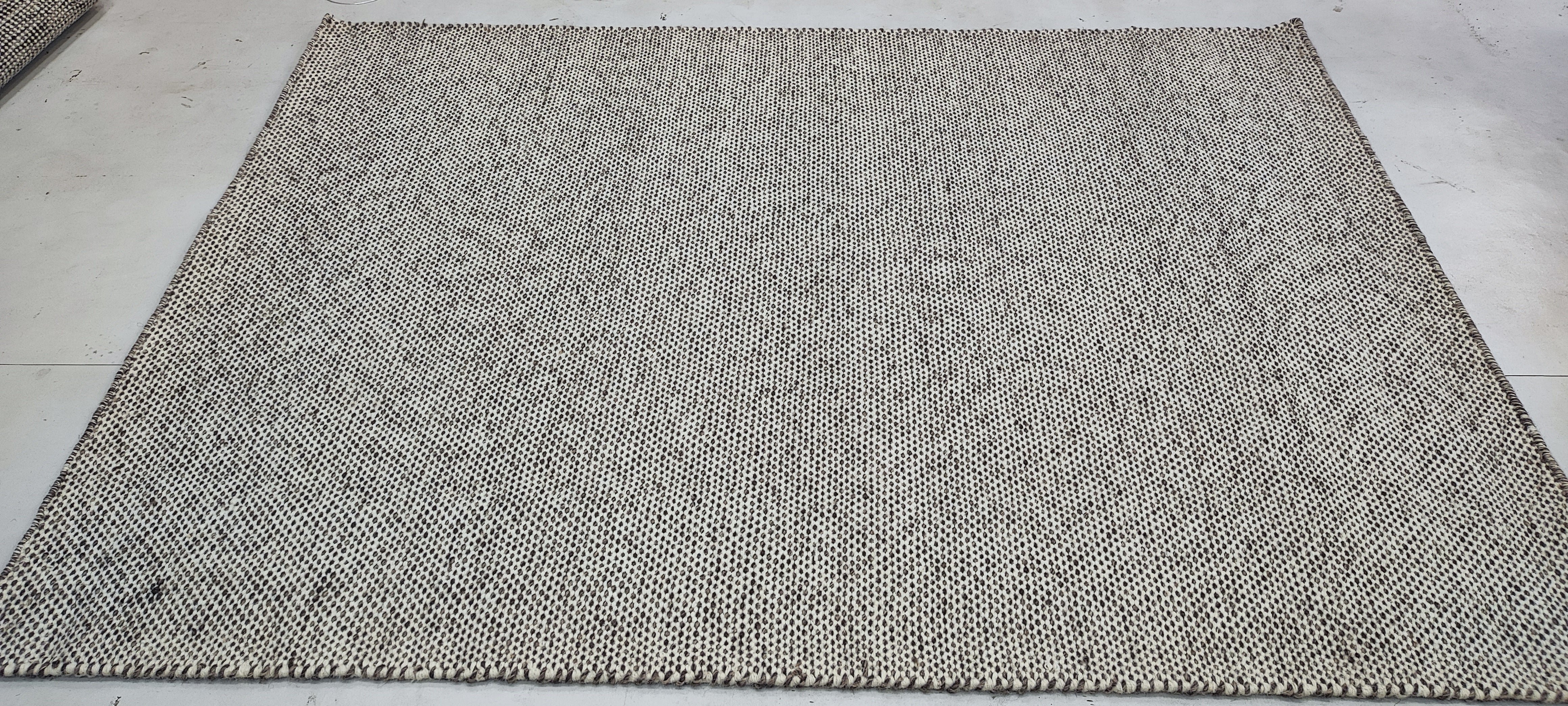 Haley Joel Osment 4x5.9 Handwoven Grey Durrie Rug