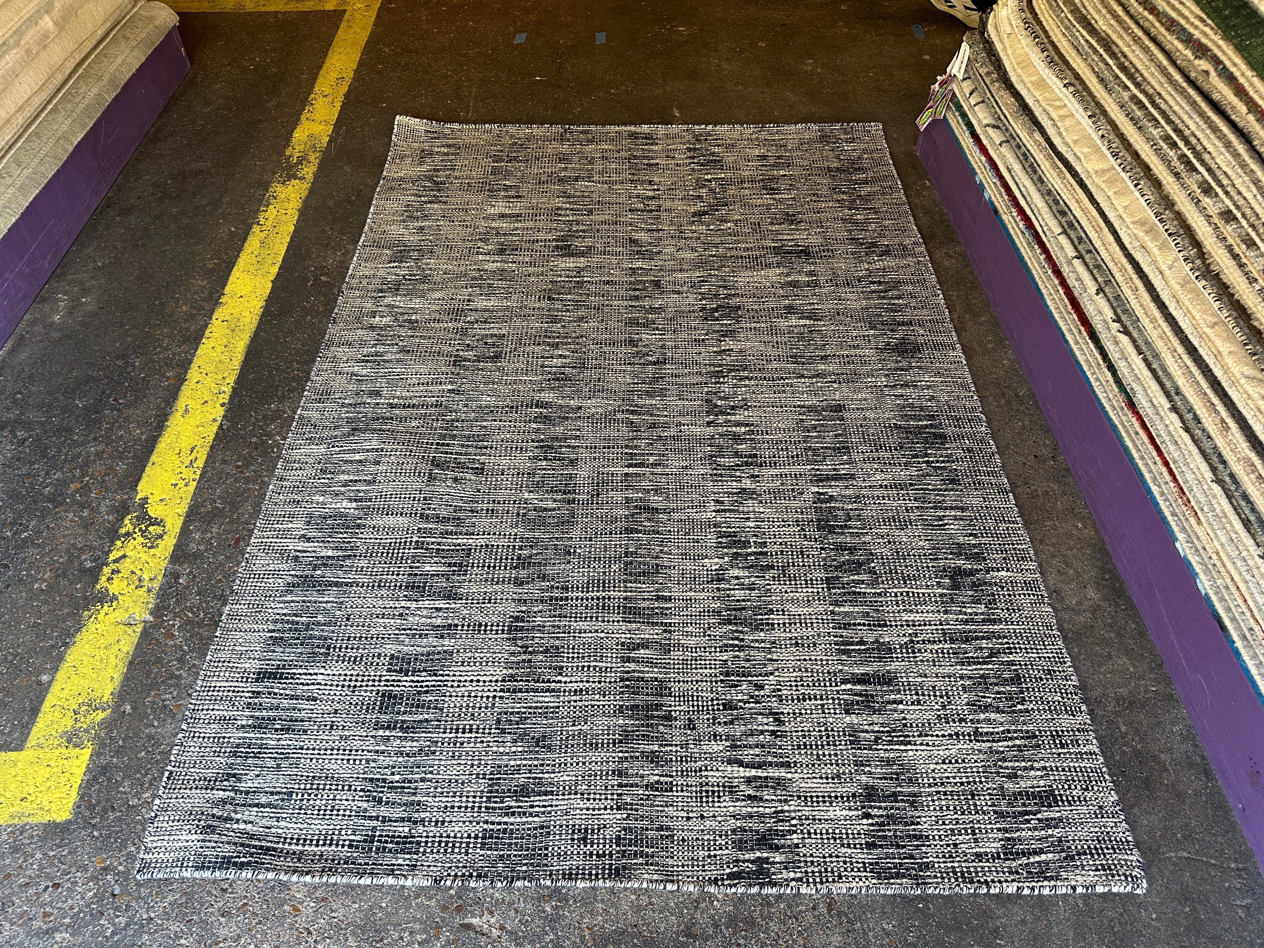 Oliver 5.3x7.9 Handwoven Durrie Grey and Black