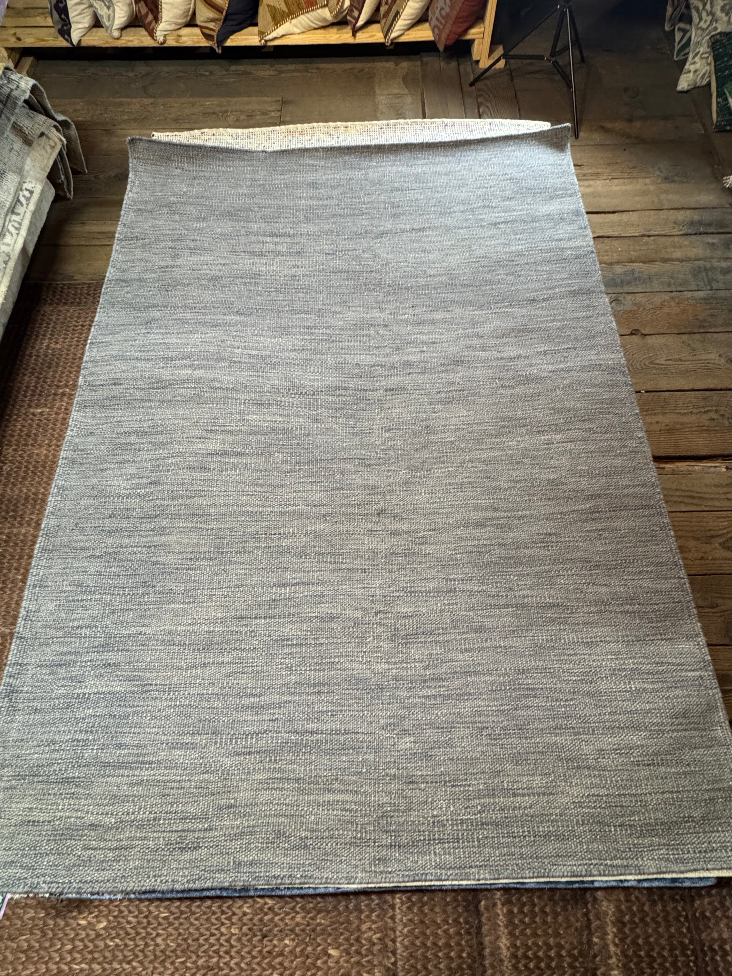 Ferragni 5.6x7.6 Handwoven Durrie Grey