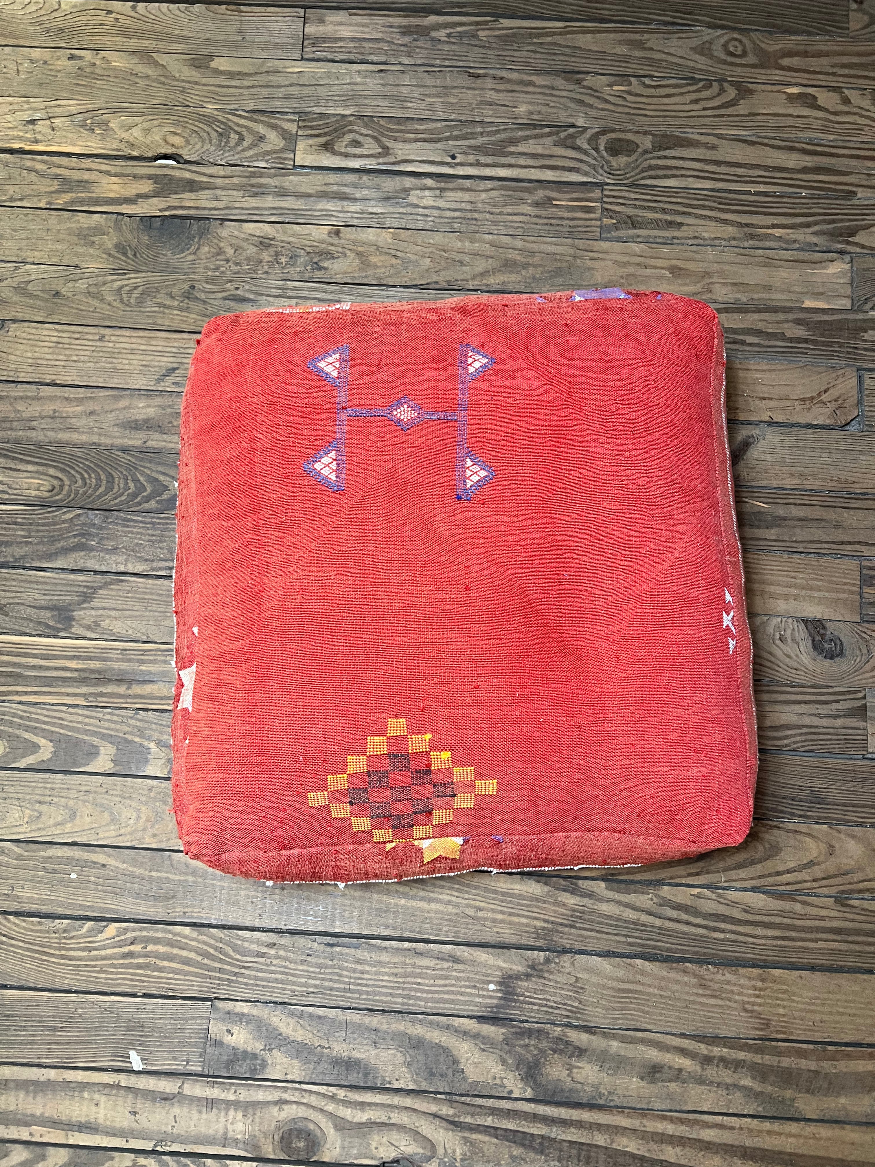 Moroccan Floor Cushion Red 2