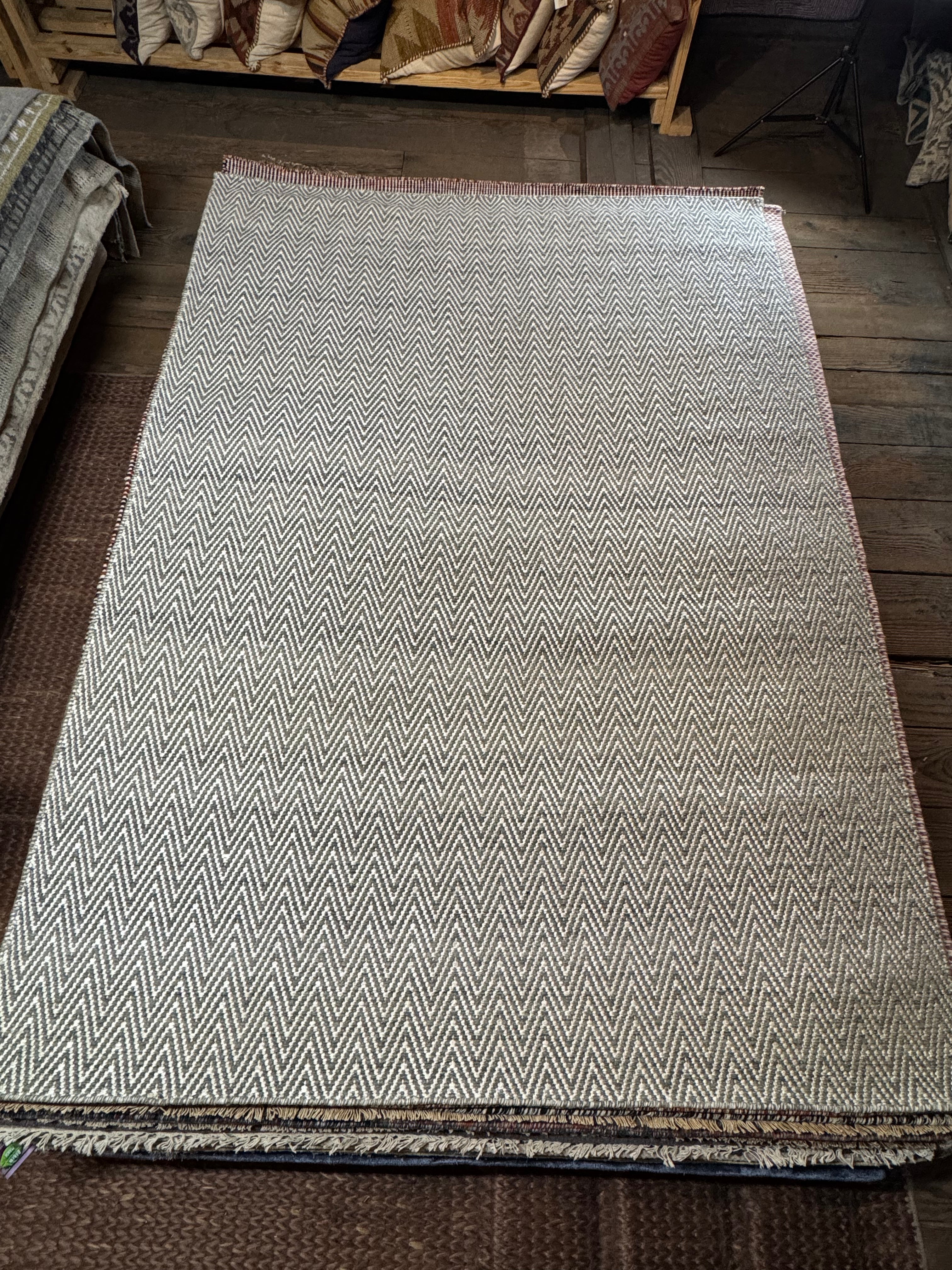 Kaitlyn 5.3x7.3 Handwoven Durrie Ivory and Grey