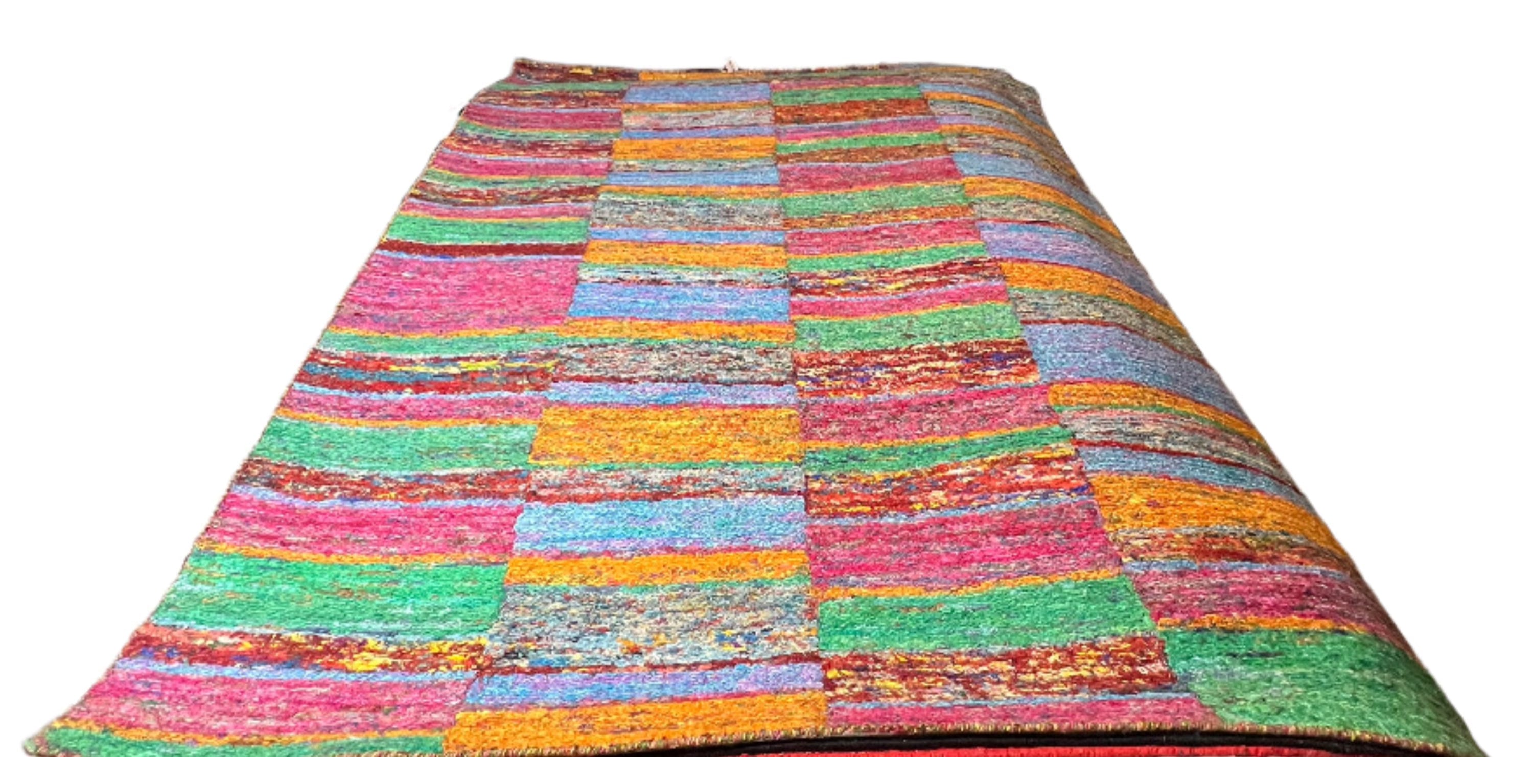 Tucks 5.6x8 Handwoven Multi Color Modern Sari