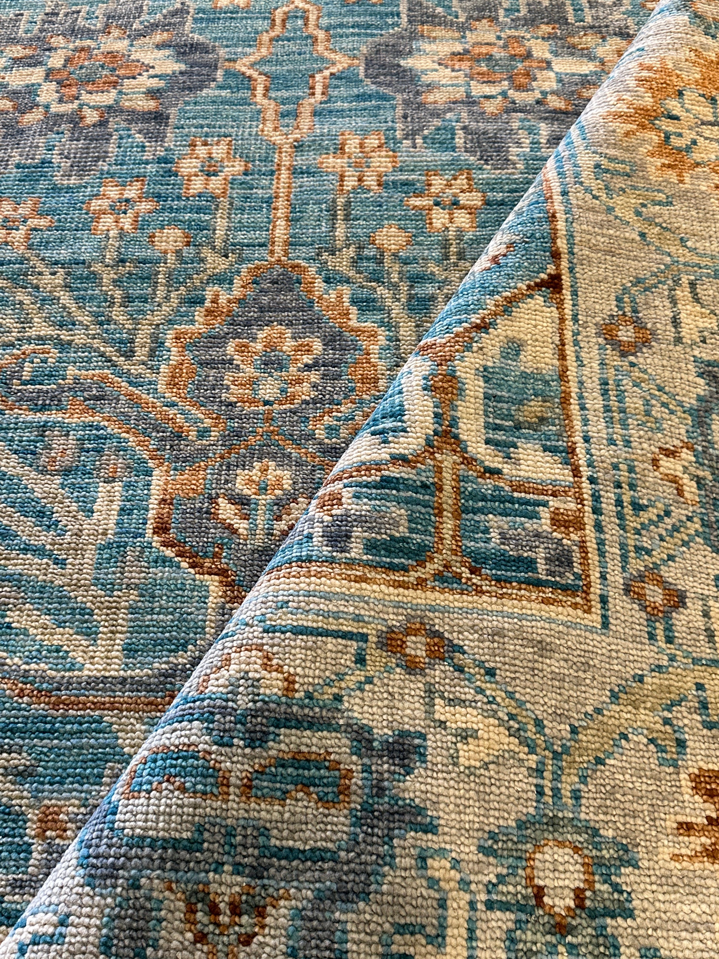 Gemma 8x10  Blue and Beige Hand-Knotted Oushak Rug