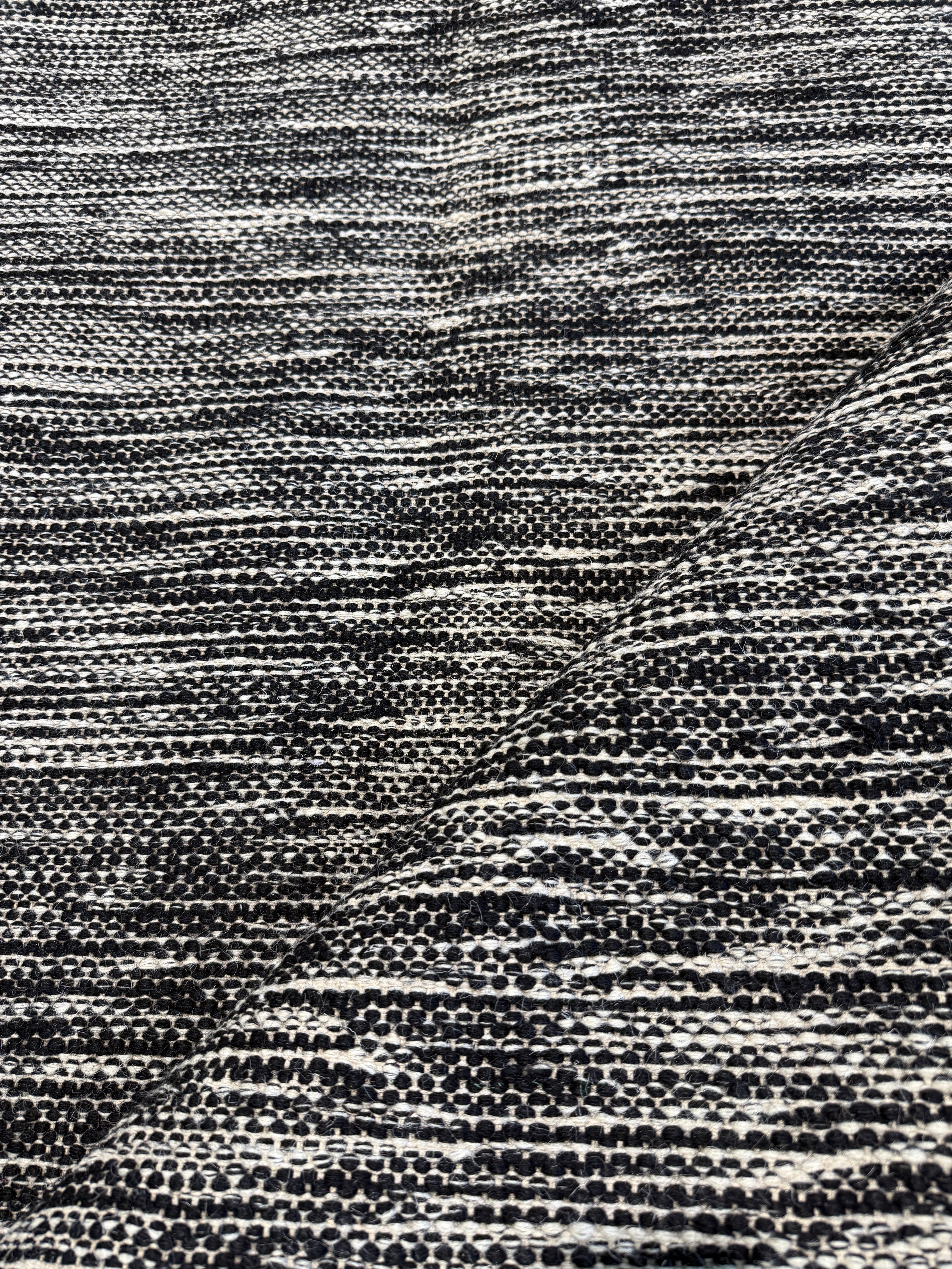 Aram 5.3x7.6 Handwoven Durrie Charcoal