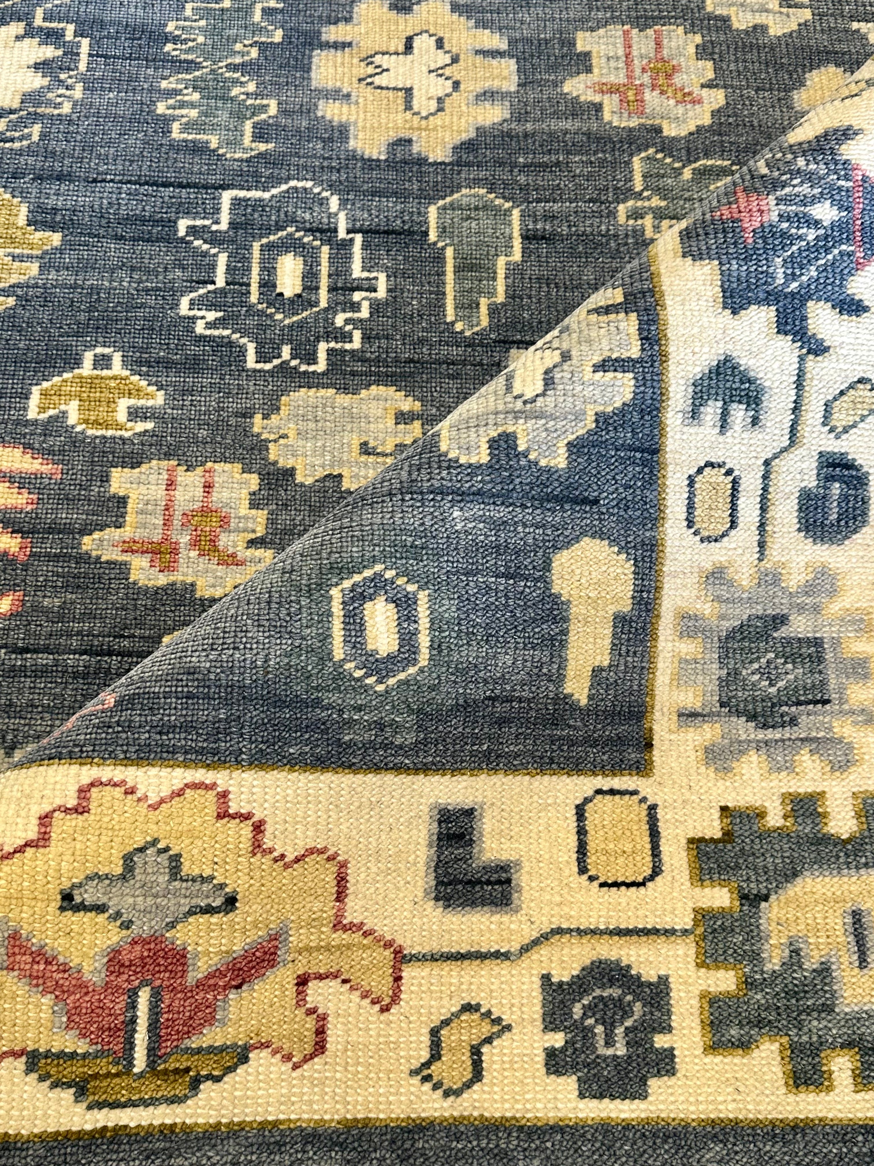 Stella 8x10 Dark Grey & Ivory Oushak