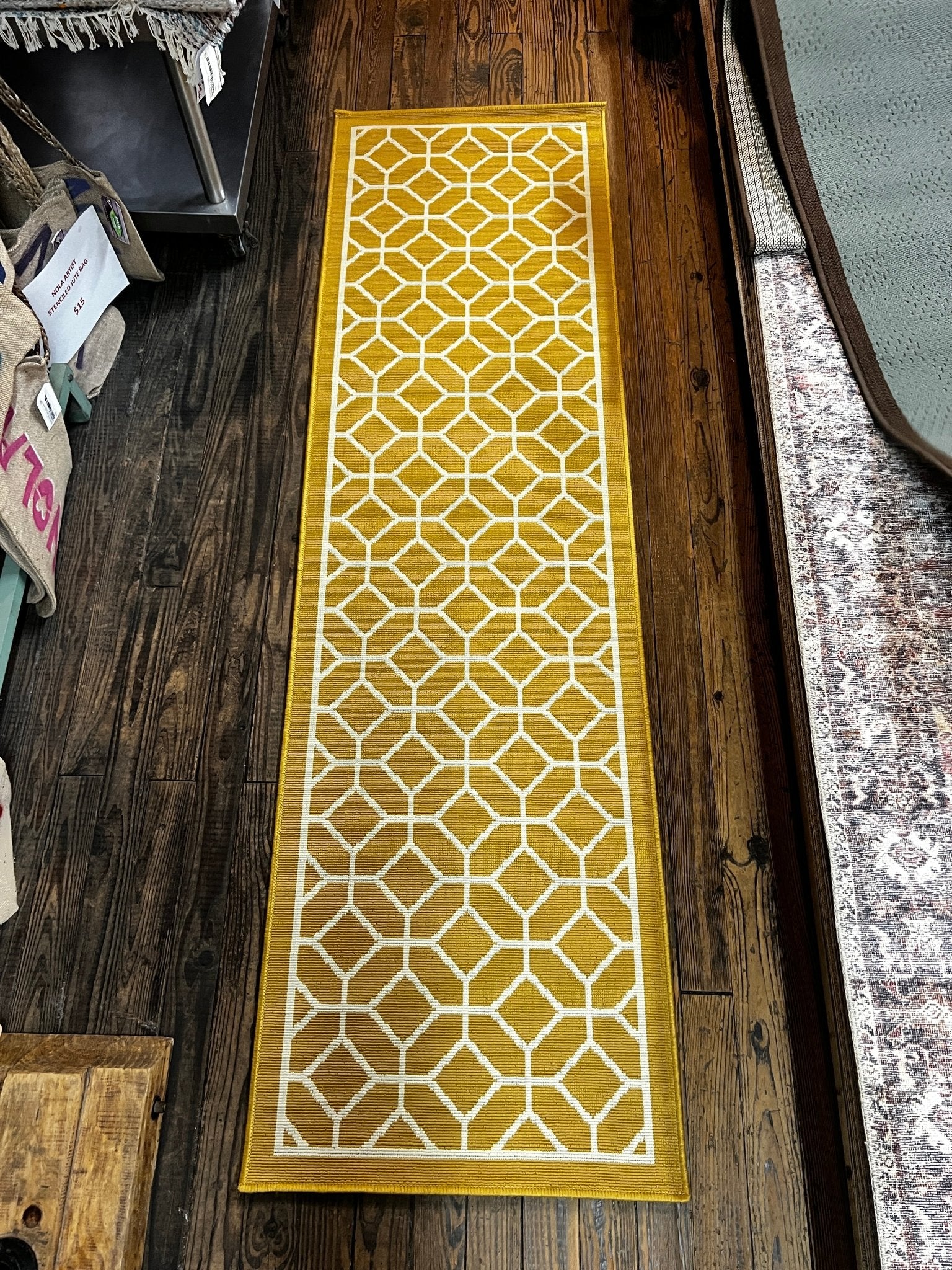 OPPORTUNITY BUY 2.3x7.6 Machine Made Outdoor/Indoor Rug | Banana Manor Rug Factory Outlet