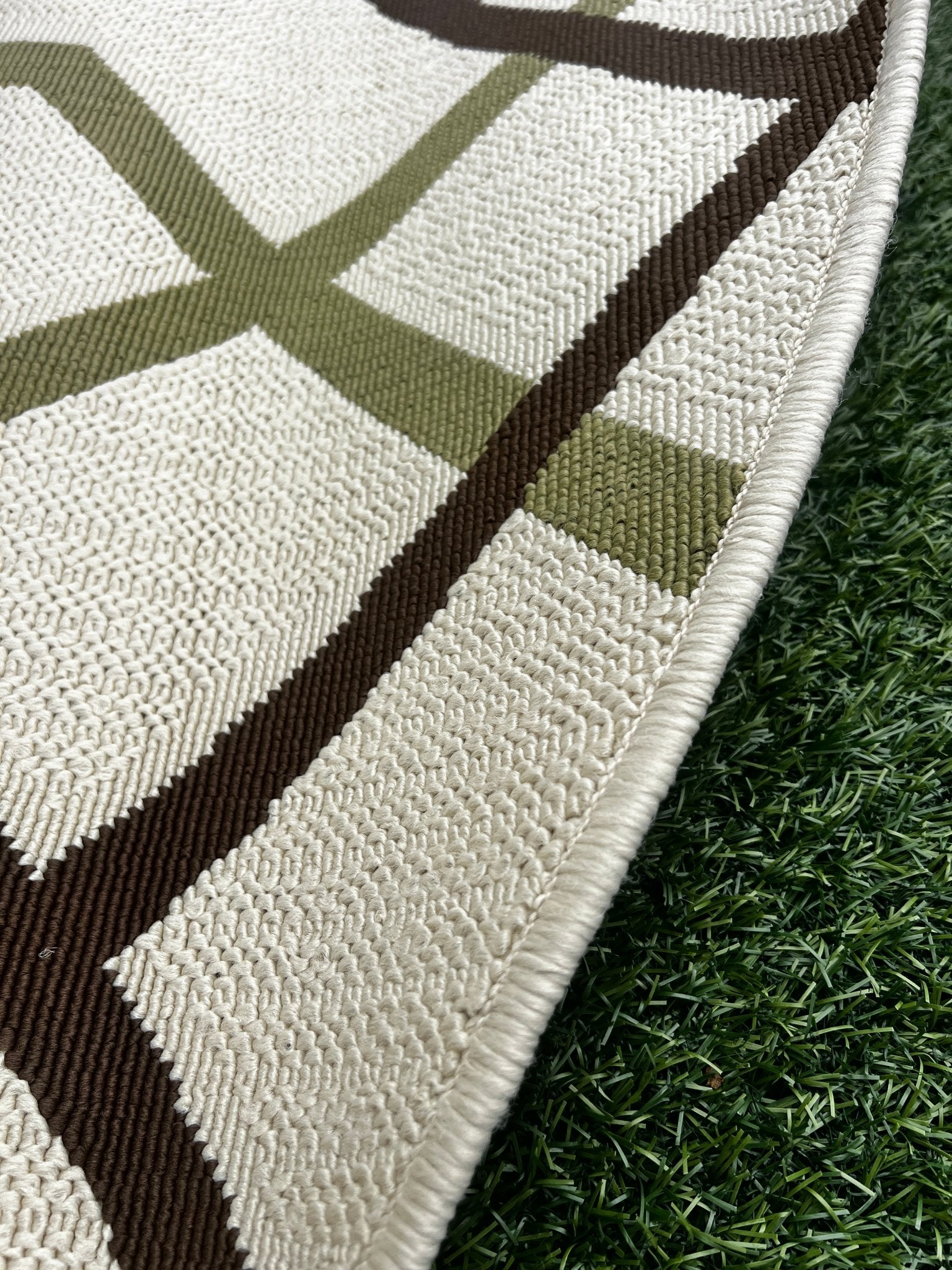 OPPORTUNITY BUY 7.10x7.10 Round Machine Made Outdoor/Indoor Rug | Banana Manor Rug Factory Outlet