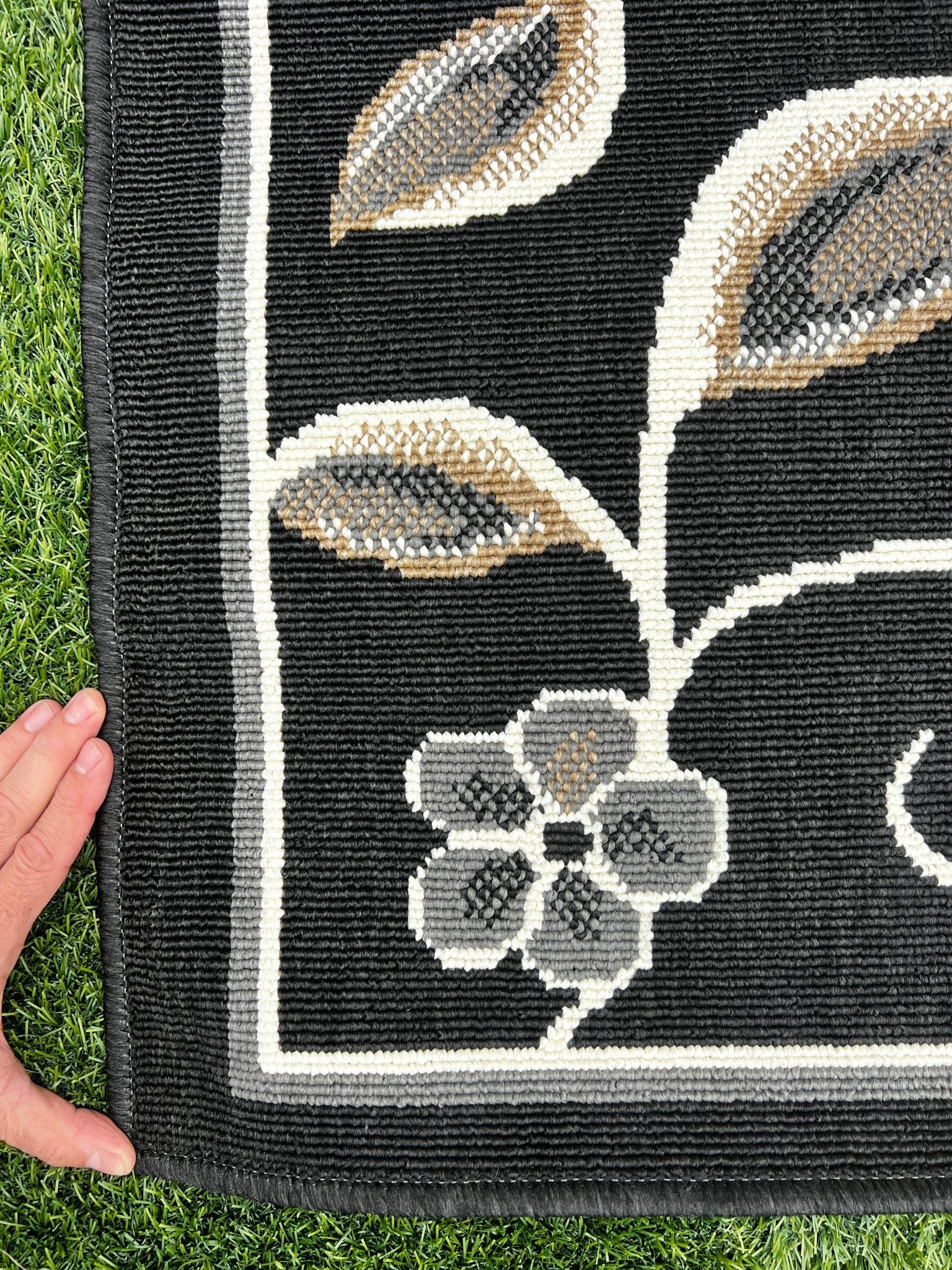 OPPORTUNITY BUY 8x10 Machine Made Outdoor/Indoor Rug | Banana Manor Rug Factory Outlet
