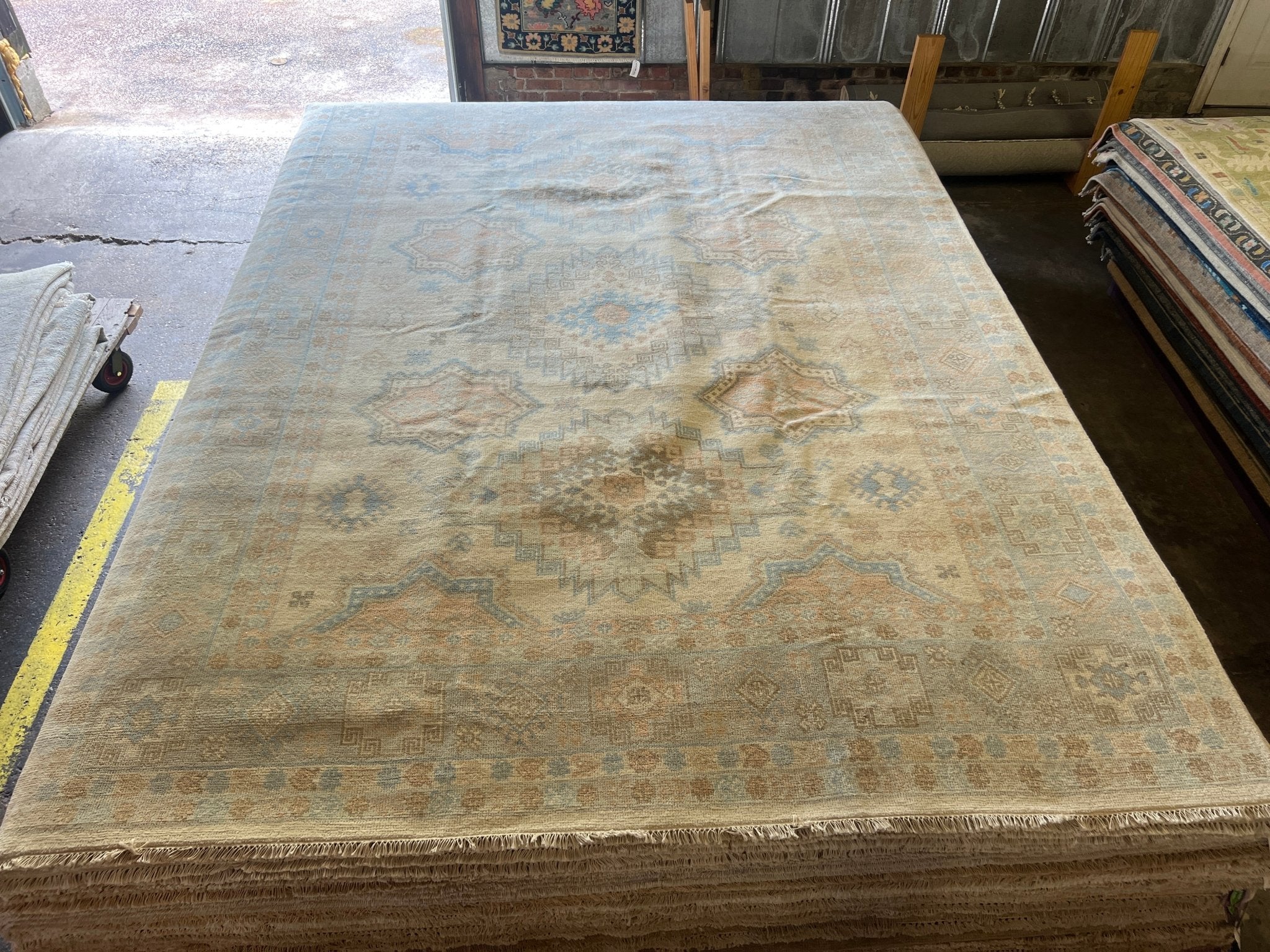 Sonia 9.0x12.1 Hand-Knotted Cream and Light Blue Oushak | Banana Manor Rug Factory Outlet
