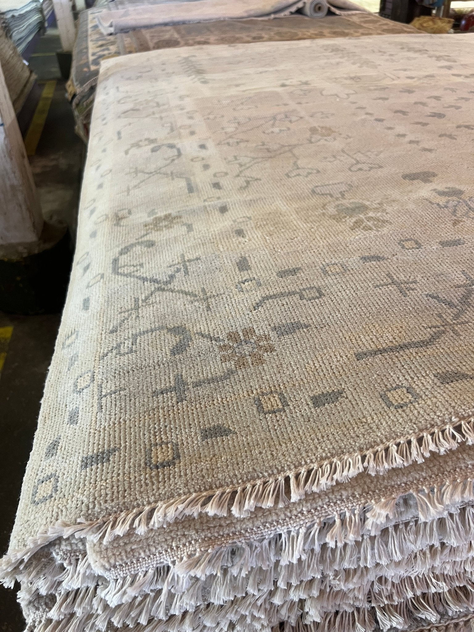 Trish 8.1x10.2 Hand-Knotted Silver and Blue Oushak | Banana Manor Rug Factory Outlet