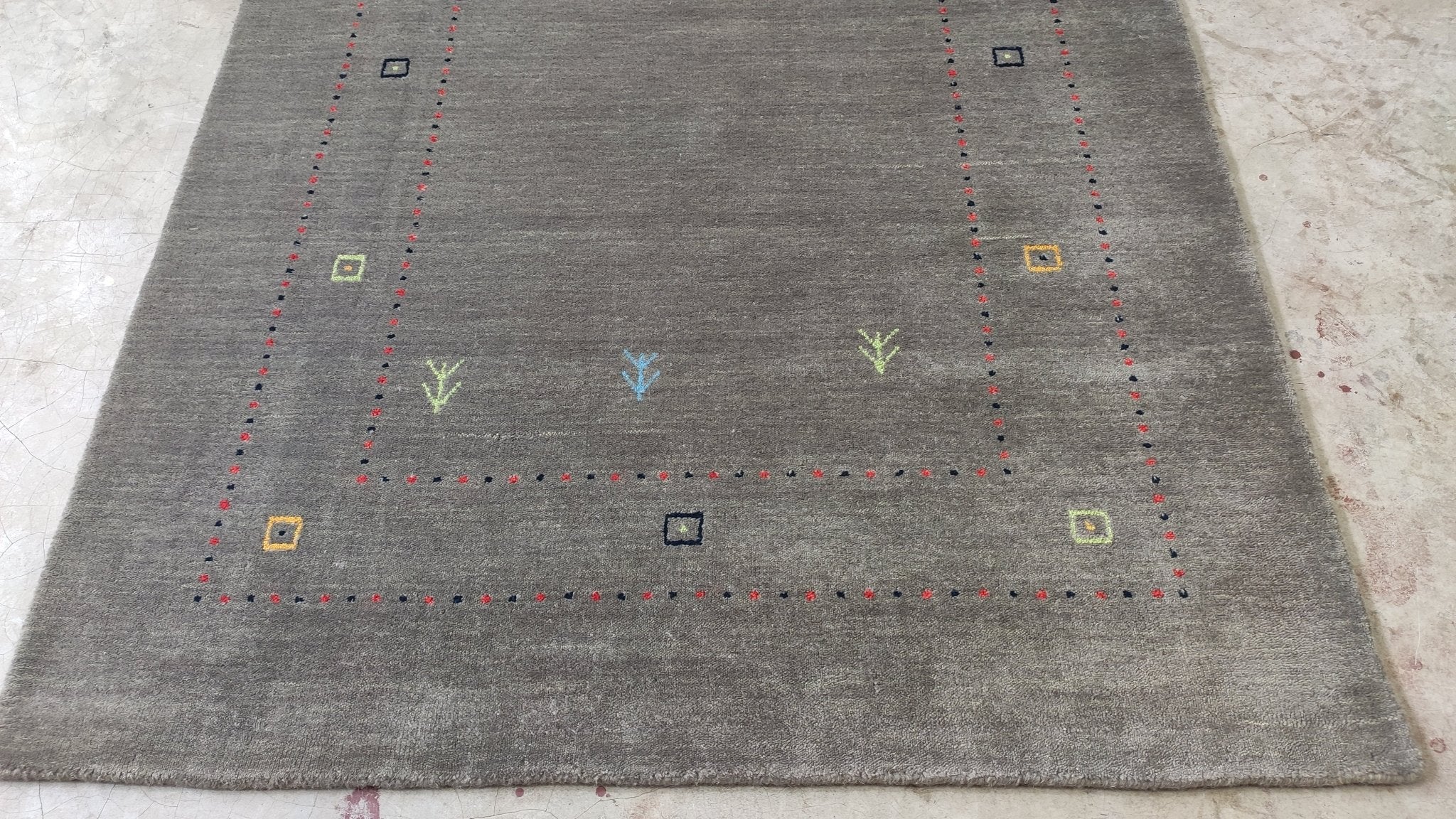 4x5.9 Grey Handwoven Gabbeh Rug | Banana Manor Rug Factory Outlet