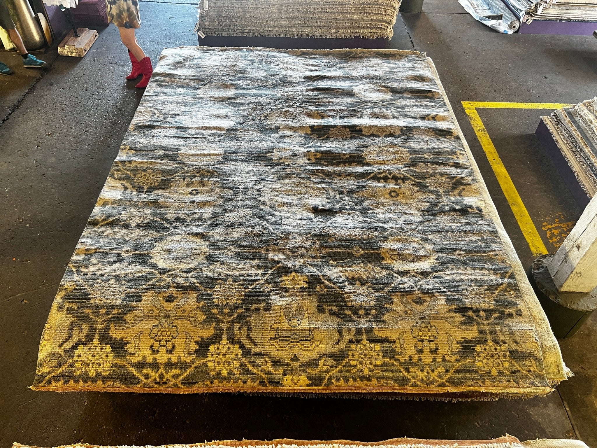 Abalon 8x10 Dark Grey Hand-Knotted Oushak Rug | Banana Manor Rug Company