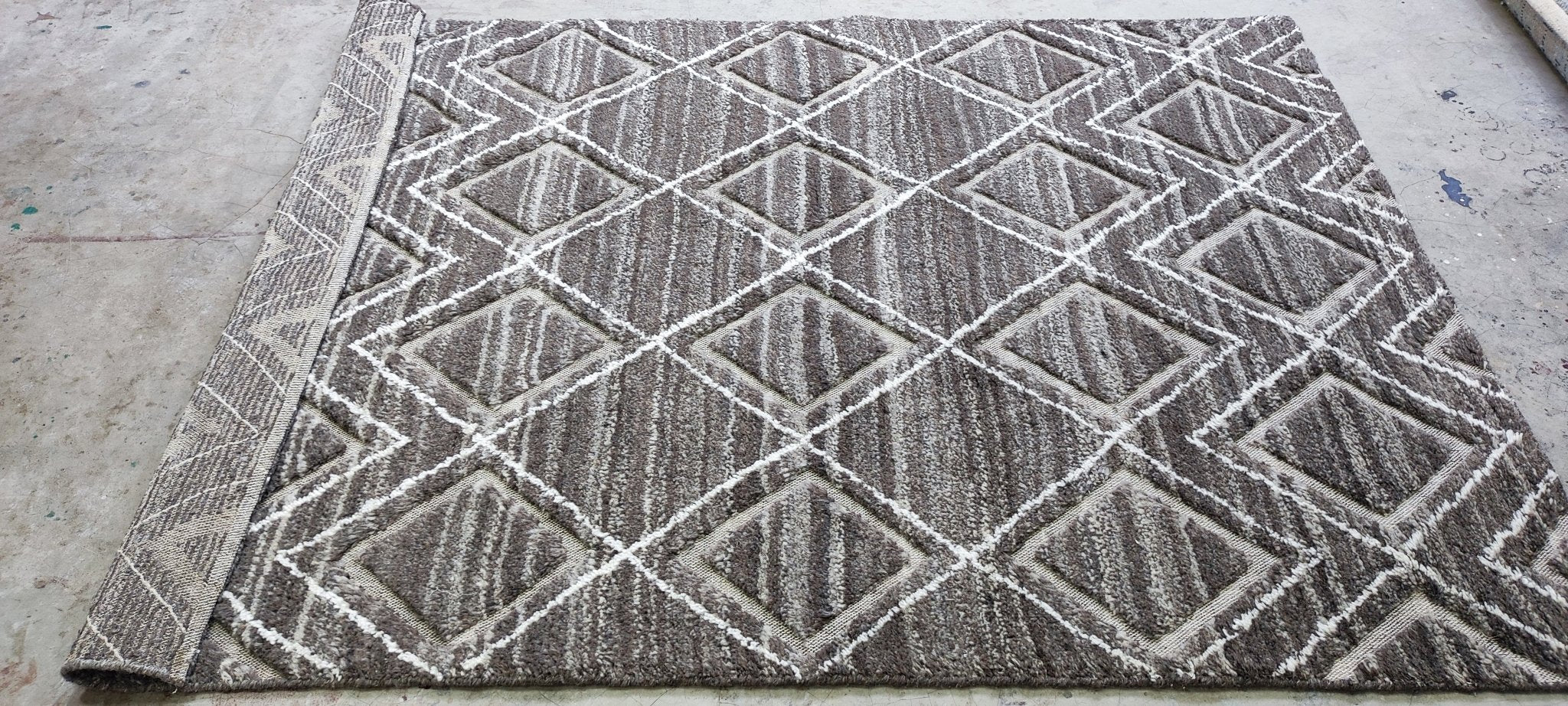 Alessandra 5.3x7.3 Handwoven Wool Textured Durrie | Banana Manor Rug Factory Outlet