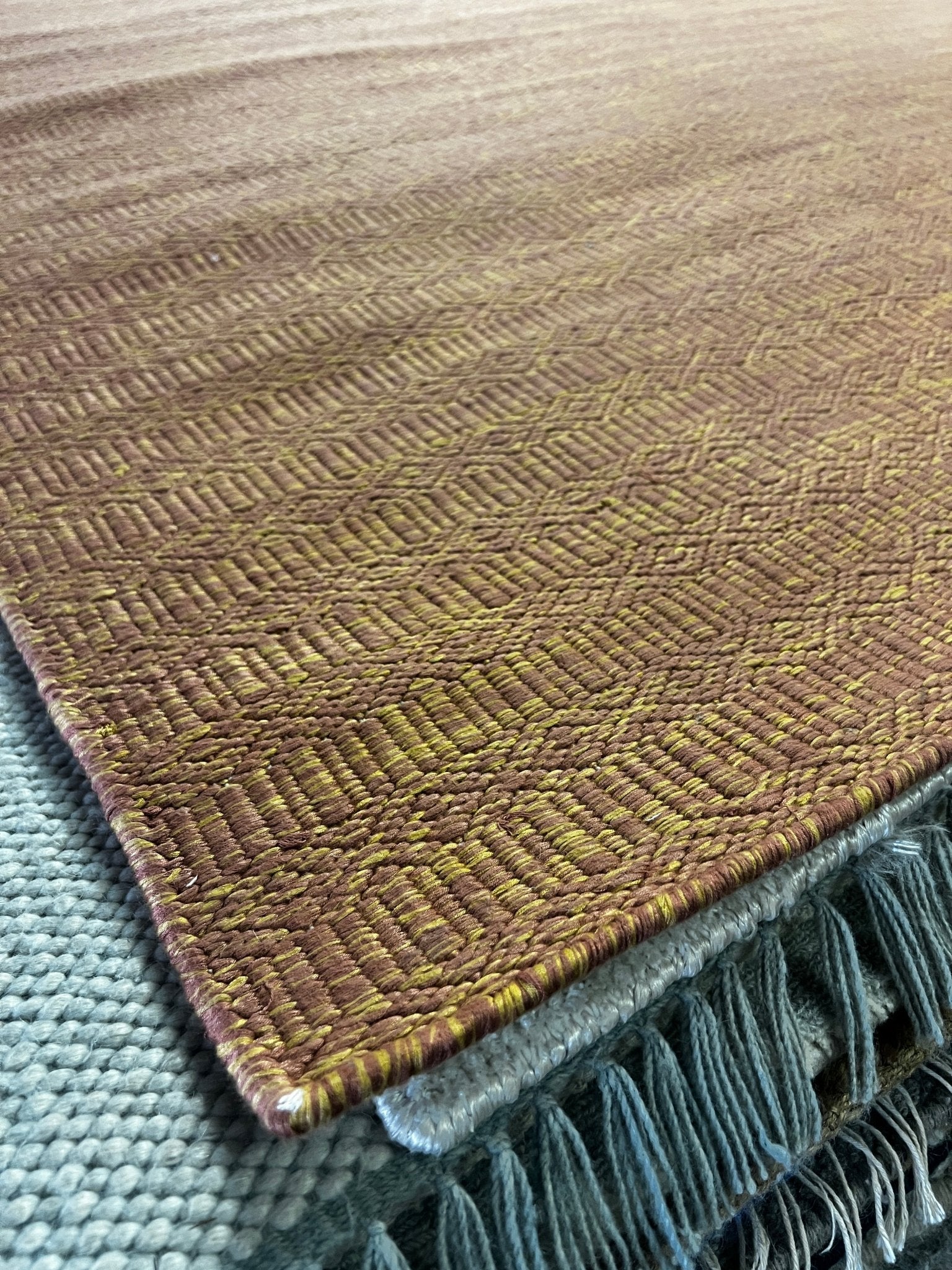 Alessandro 5.6x10.3 Handwoven Pet Durrie | Banana Manor Rug Factory Outlet