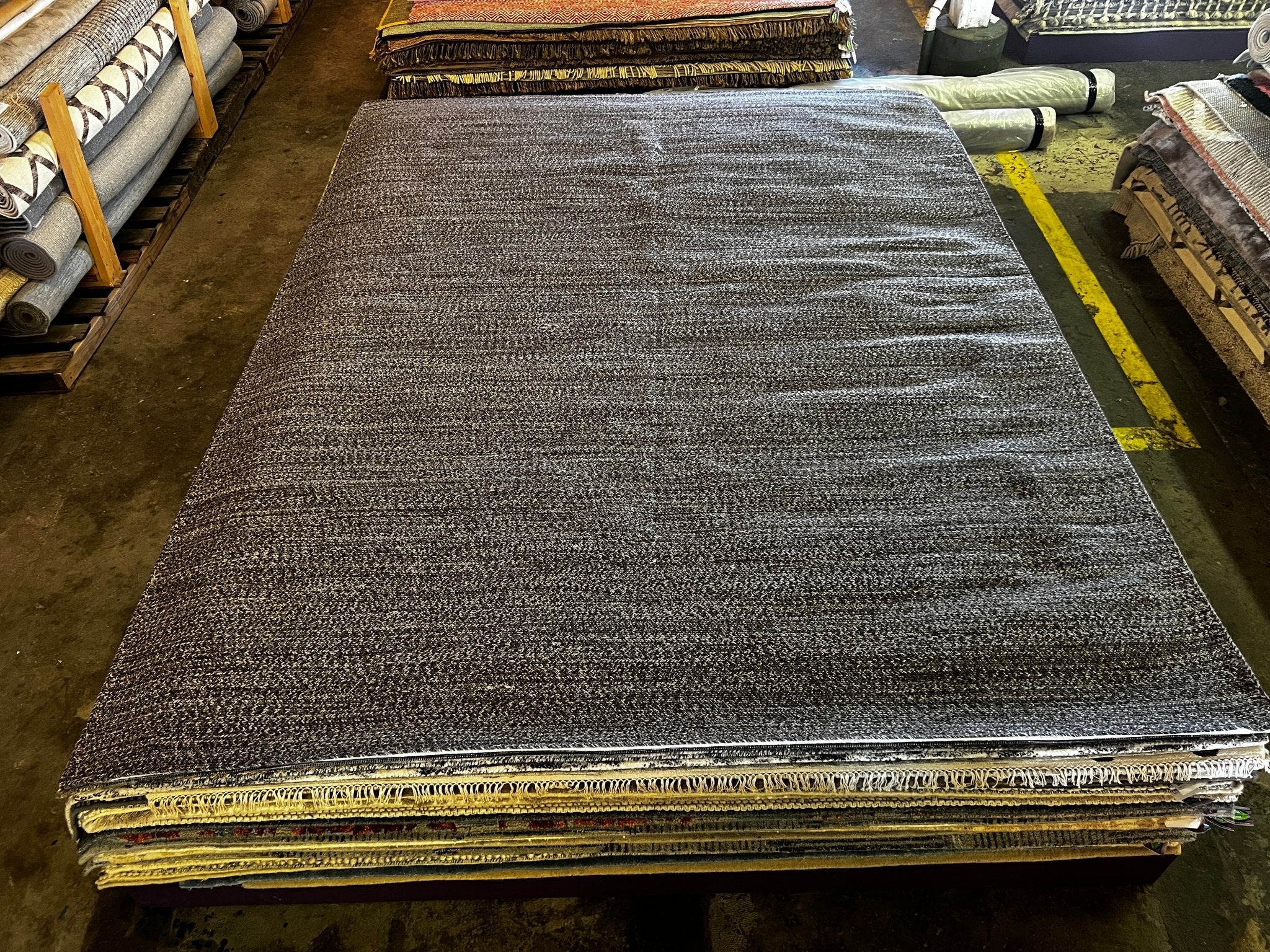 Arvin Handwoven Charcoal Textured Durrie (Multiple Sizes) | Banana Manor Rug Factory Outlet
