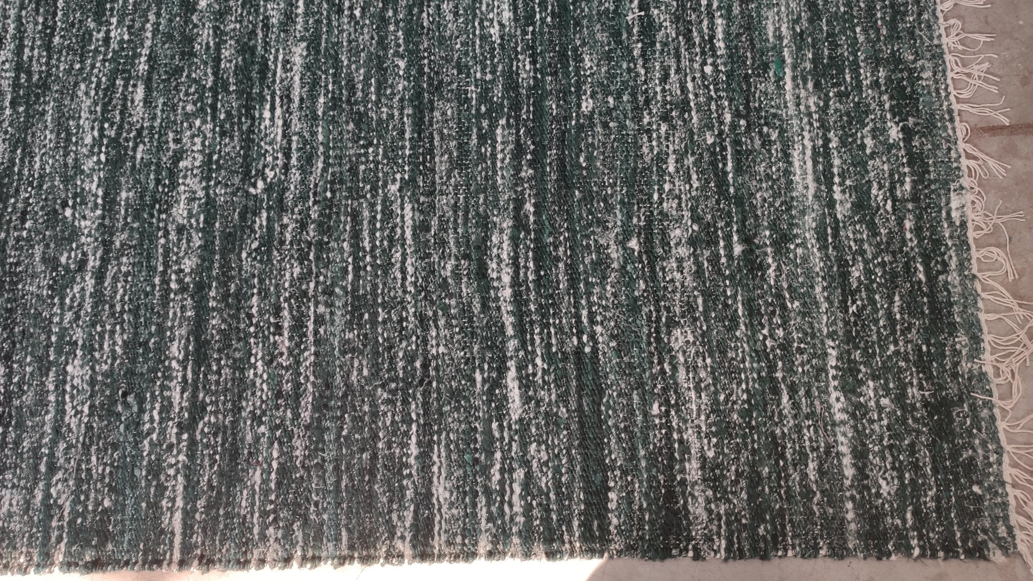 Buchra 5x8 Handwoven Charcoal Sari Silk Durrie Rug | Banana Manor Rug Company