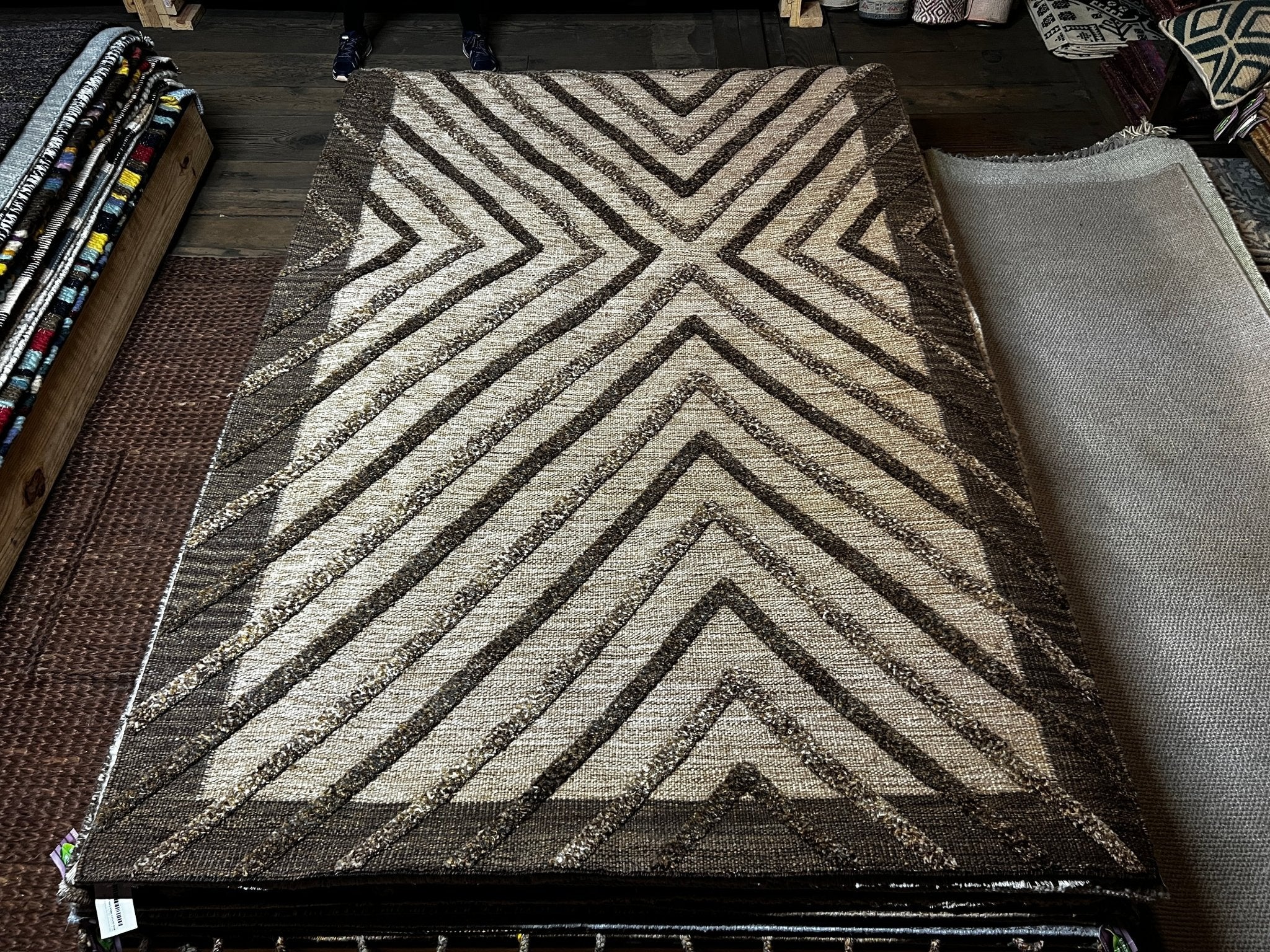 Chester Tate Handwoven Durrie 5.3x8 | Banana Manor Rug Company