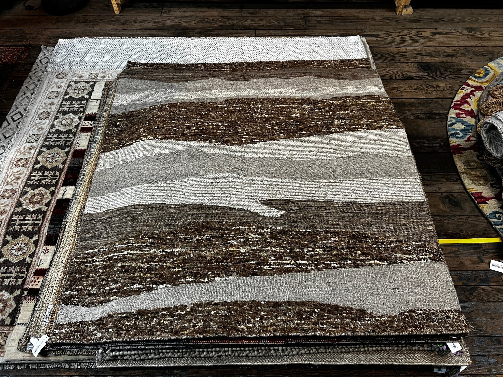 Cleopatra 6x6.9 Handwoven Beige & Brown Modern Durrie | Banana Manor Rug Factory Outlet