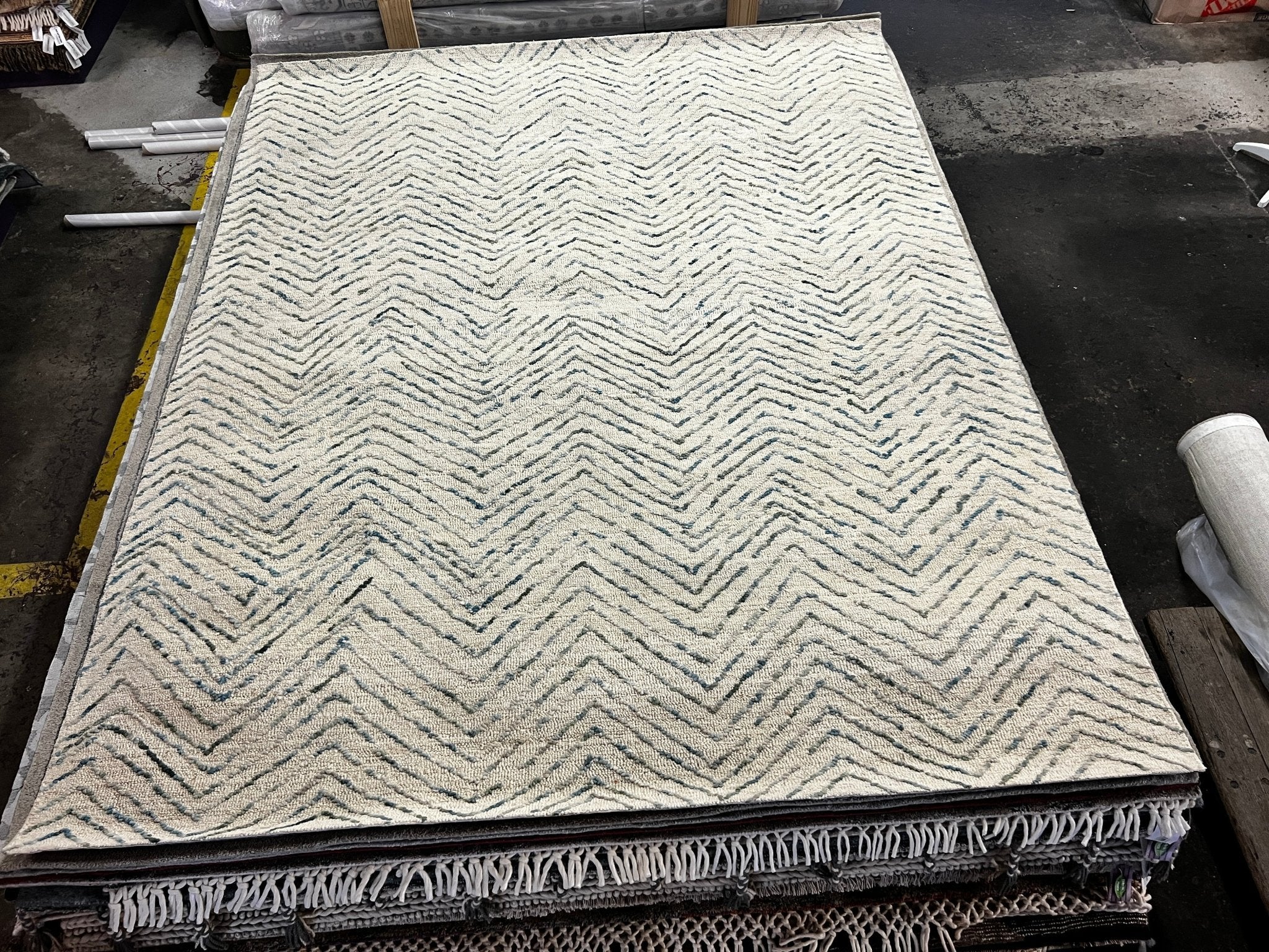 David Dencik 7.9x9.9 Grey Mix Hand-Tufted Rug | Banana Manor Rug Factory Outlet