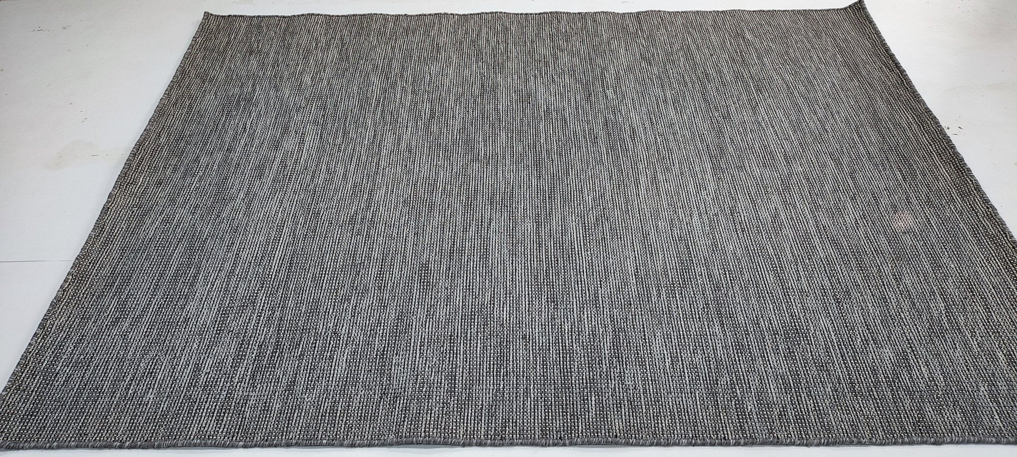 Dionysus 5.3x7.3 Handwoven Grey Textured Durrie | Banana Manor Rug Factory Outlet