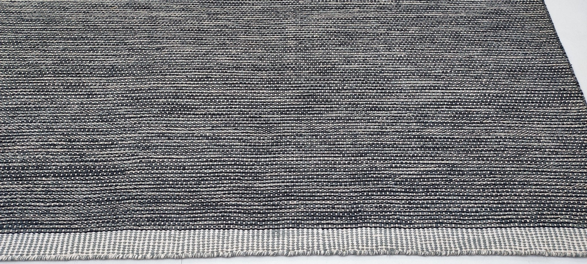 Funky Uptown Krewe 8.3x10.6 Handwoven Grey Textured Durrie | Banana Manor Rug Factory Outlet