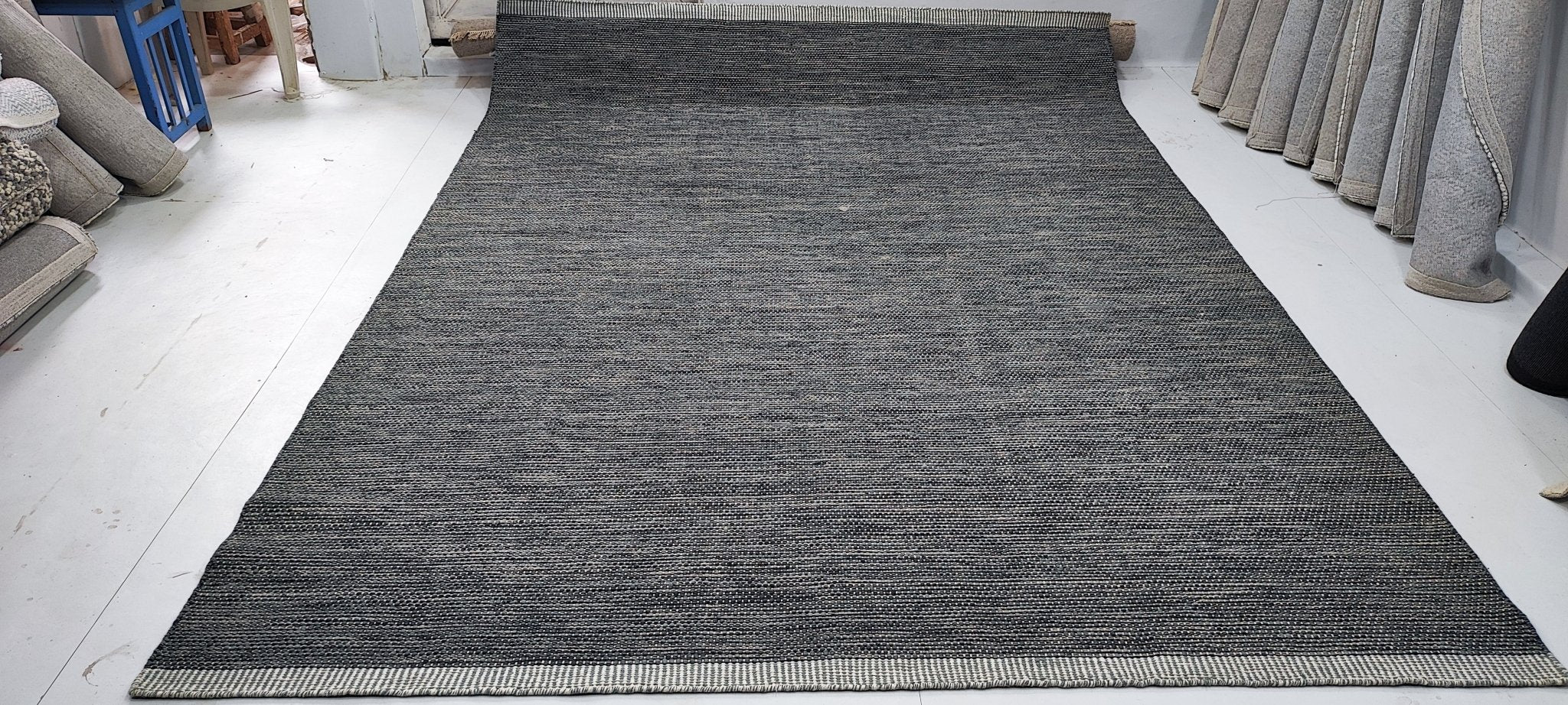 Funky Uptown Krewe 8.3x10.6 Handwoven Grey Textured Durrie | Banana Manor Rug Factory Outlet