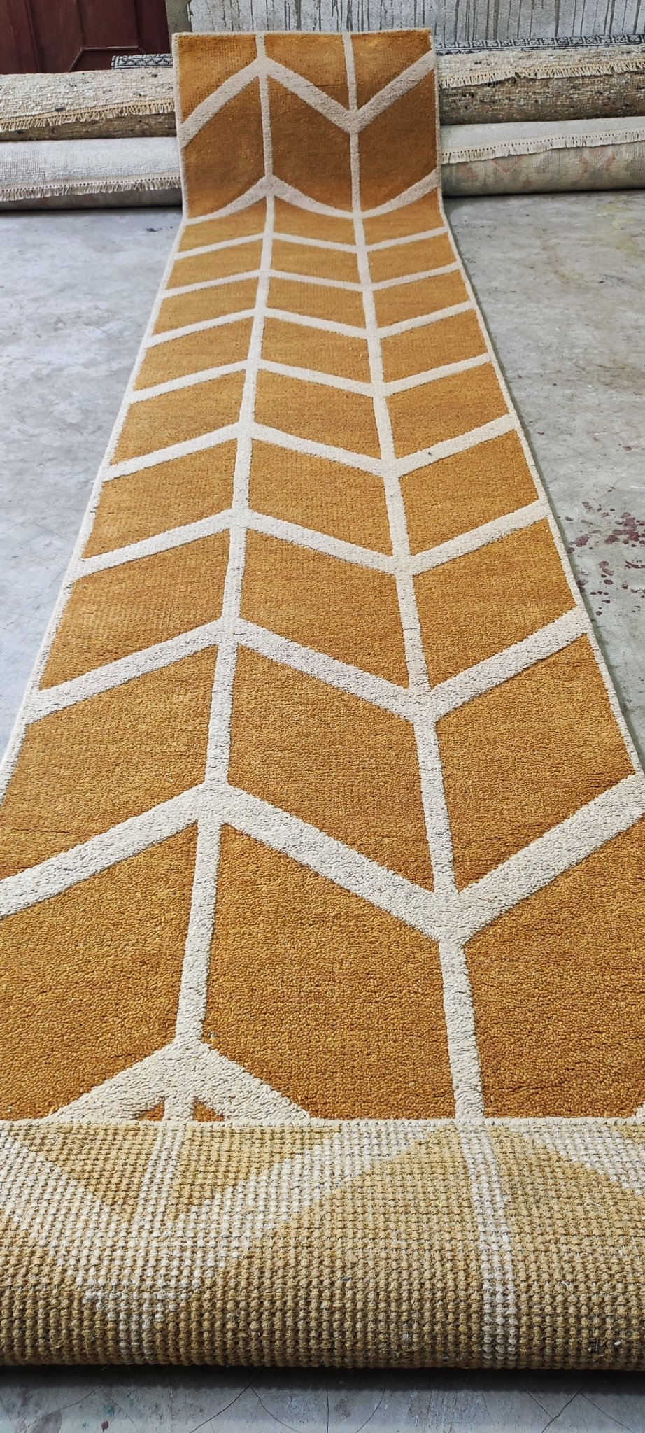 Giralda 2.6x14 Rust & Beige Modern Hand Knotted | Banana Manor Rug Factory Outlet