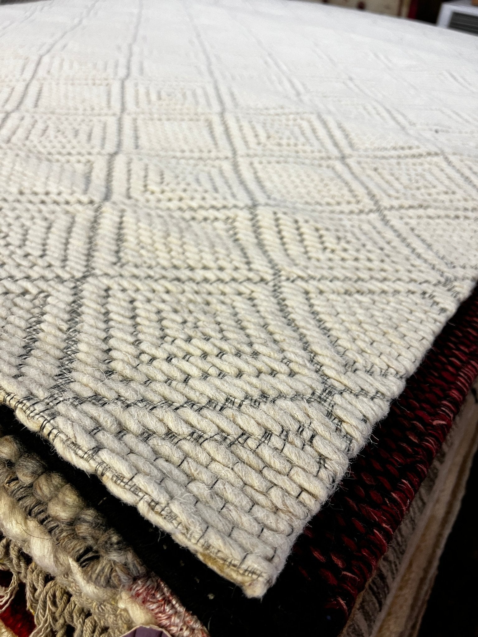 Gloria Delgado-Pritchett 6x9 Handwoven Ivory & Grey Jacquard Durrie | Banana Manor Rug Factory Outlet