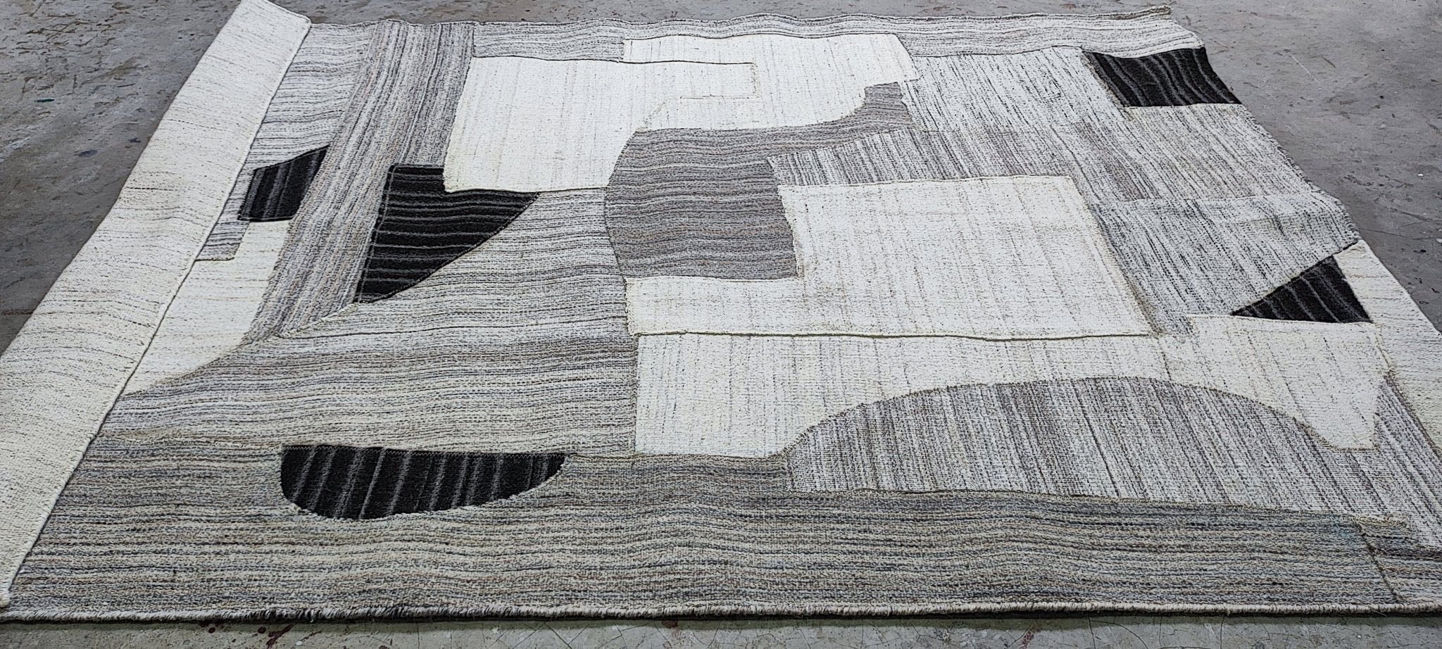 Milan Lounge Handwoven Natural Patch (Multiple Sizes) | Banana Manor Rug Factory Outlet