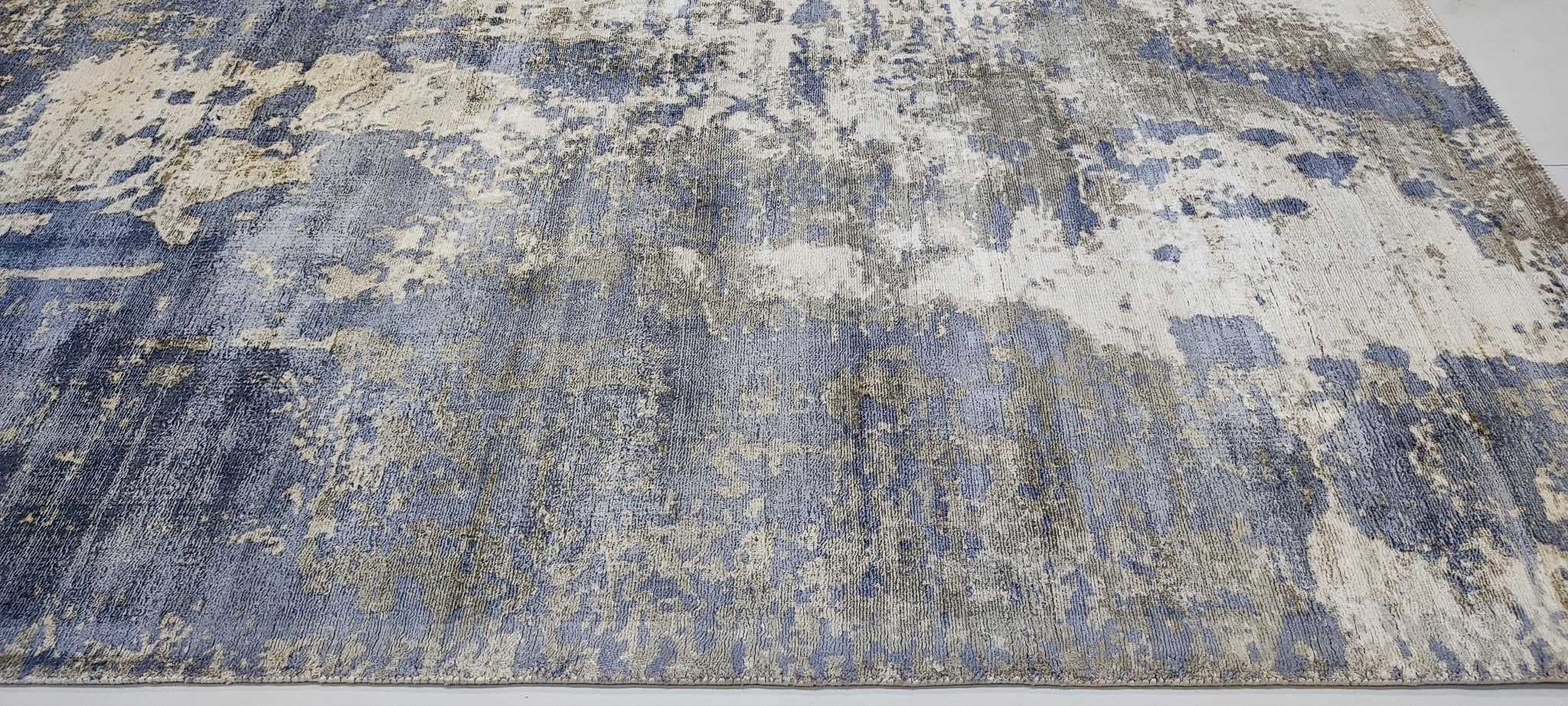 Morpheus 5.3x7.9 Handwoven Light Blue Printed Viscose | Banana Manor Rug Factory Outlet