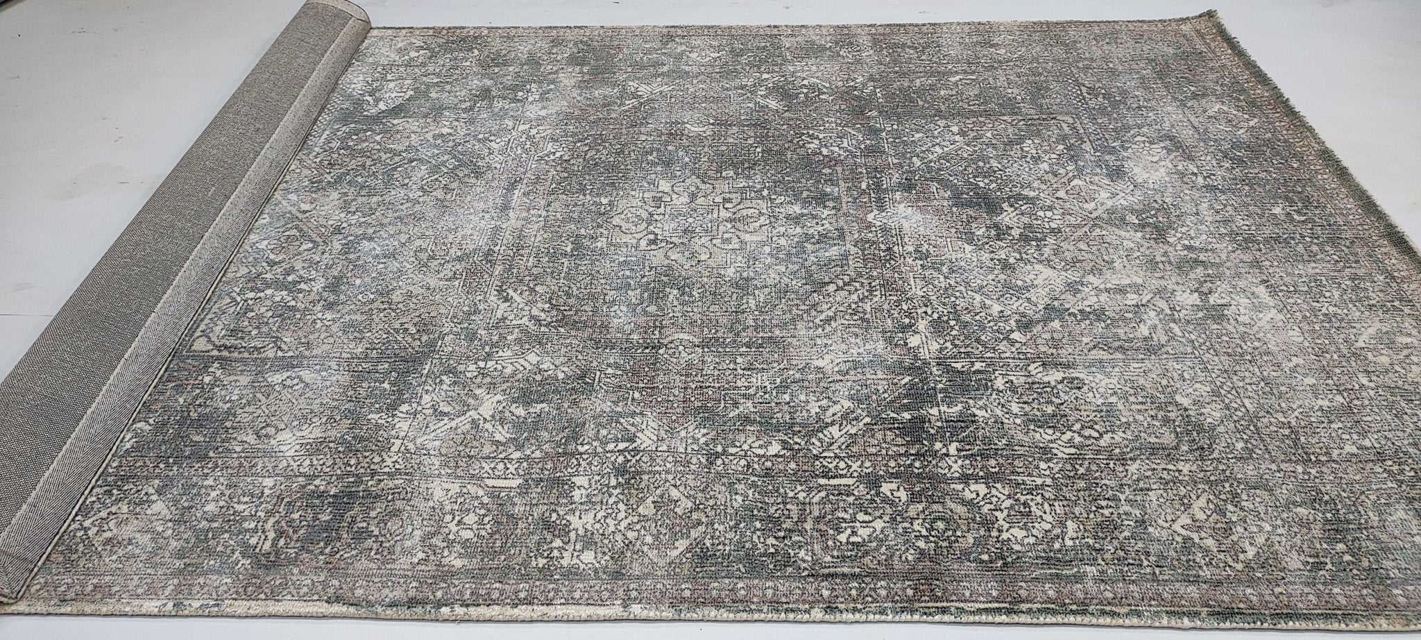 Okeanos 5.3x7.9 Handwoven Grey Printed Viscose | Banana Manor Rug Factory Outlet