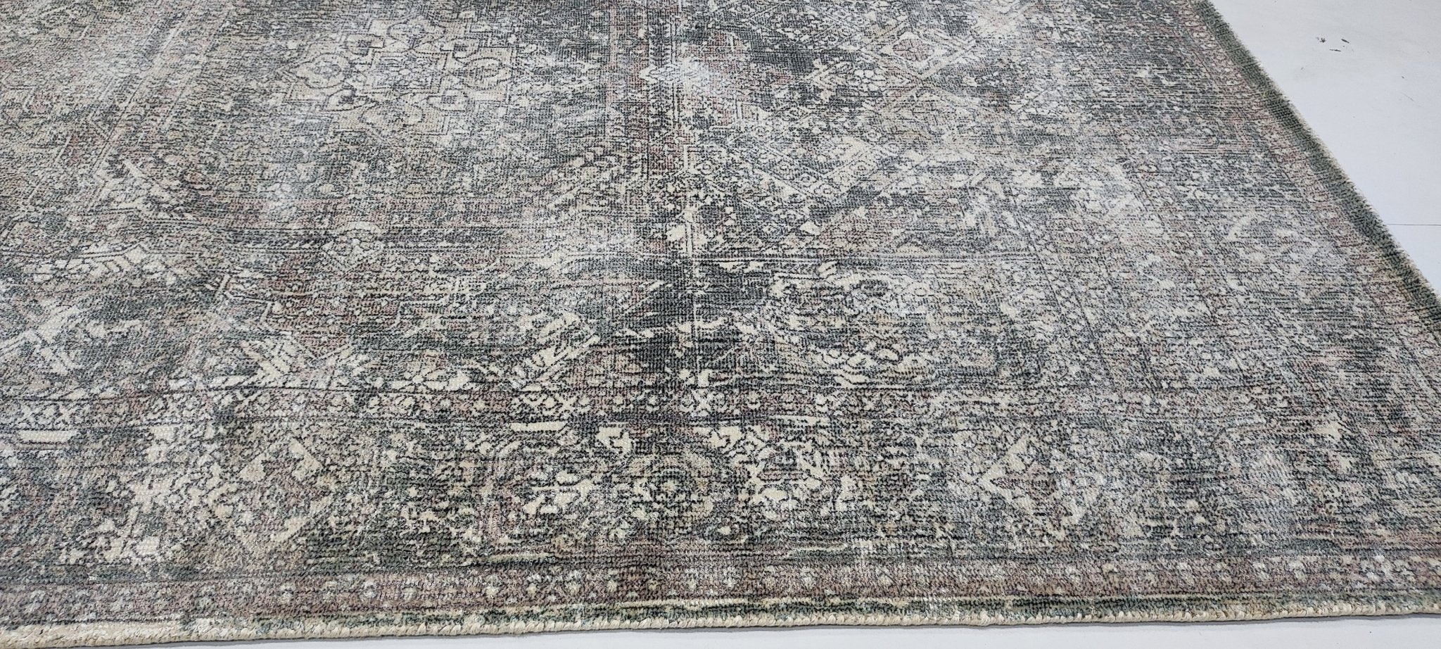 Okeanos 5.3x7.9 Handwoven Grey Printed Viscose | Banana Manor Rug Factory Outlet