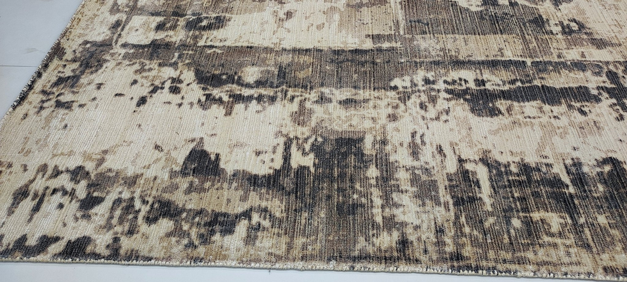 Olympia 5.3x7.9 Handwoven Grey Printed Viscose | Banana Manor Rug Factory Outlet