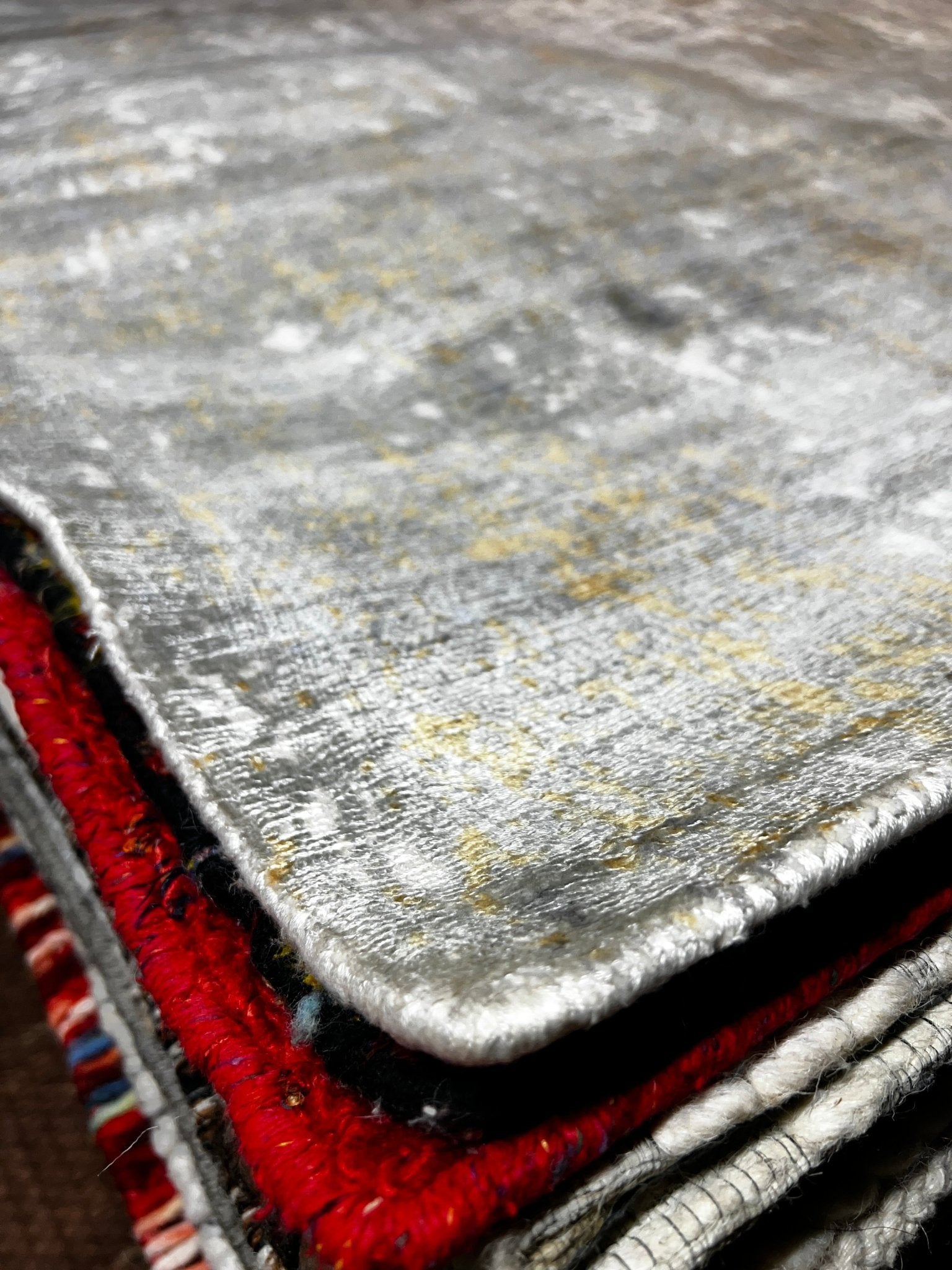 Oshun 5.3x7.9 Handwoven Light Grey Printed Viscose | Banana Manor Rug Factory Outlet