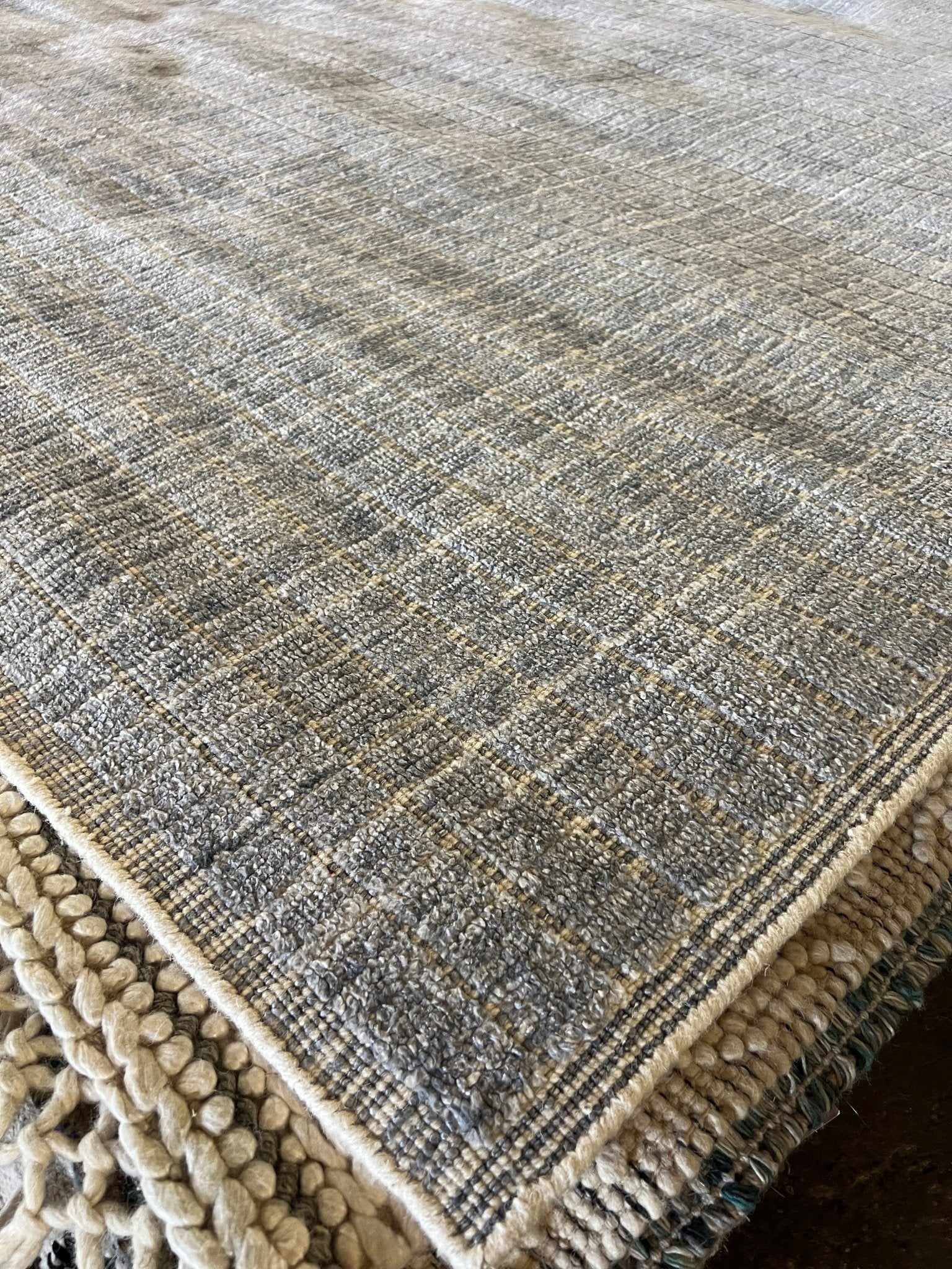 Paul McBartney 8.6x11.6 Grey Handwoven Cubed Rug | Banana Manor Rug Company