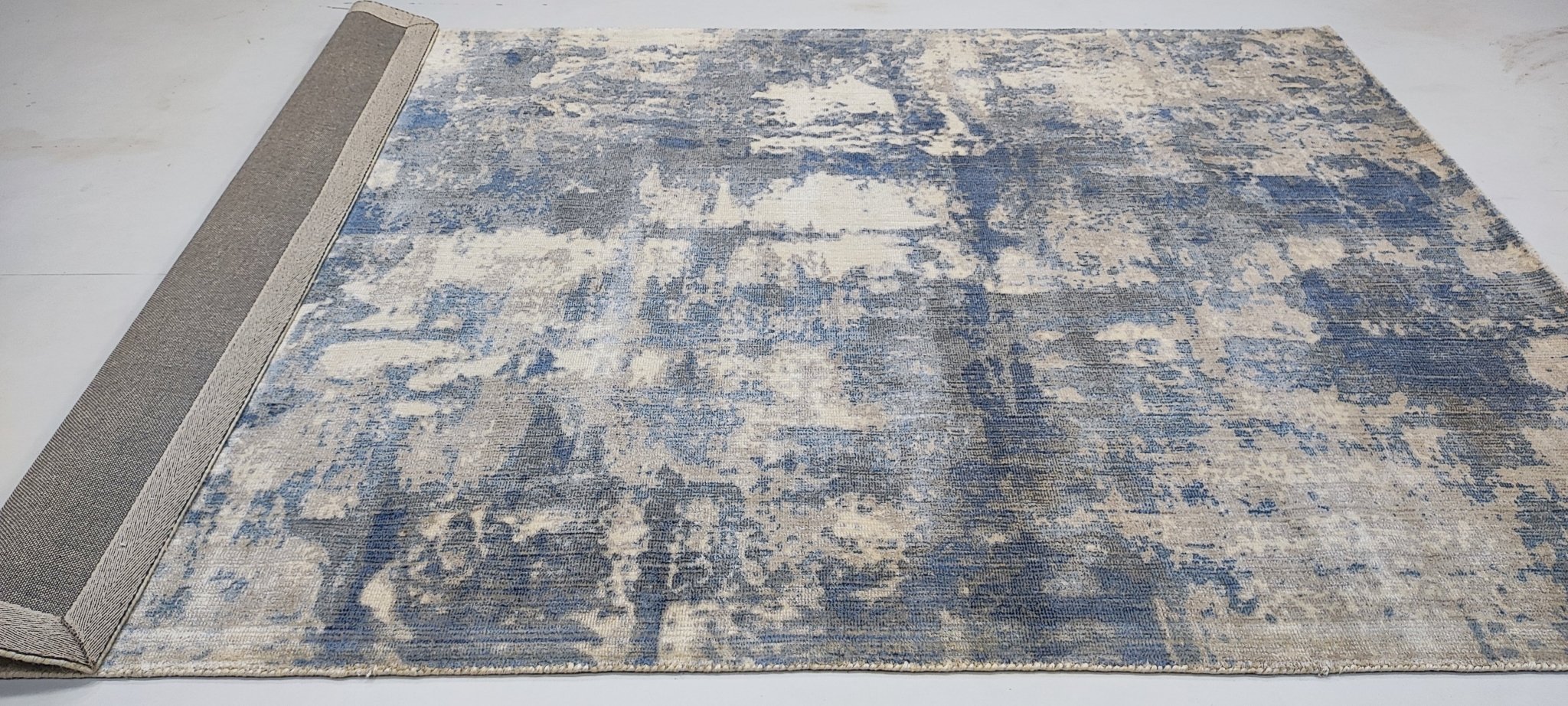 Proteus 5.3x7.9 Handwoven Aqua & Ivory Printed Viscose | Banana Manor Rug Factory Outlet