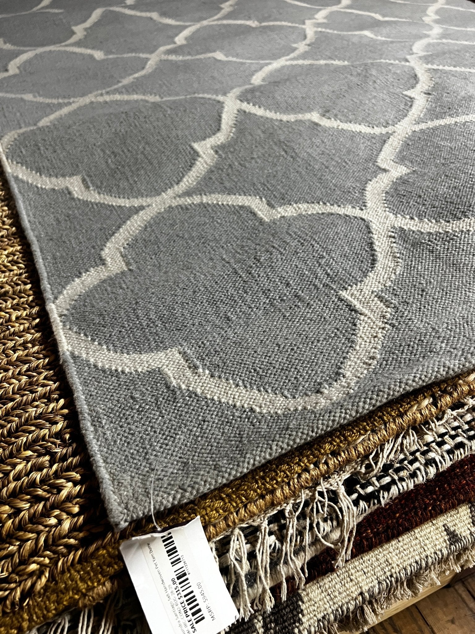 Saundra Santiago 5x8 Handwoven Pet Yarn Durrie | Banana Manor Rug Factory Outlet