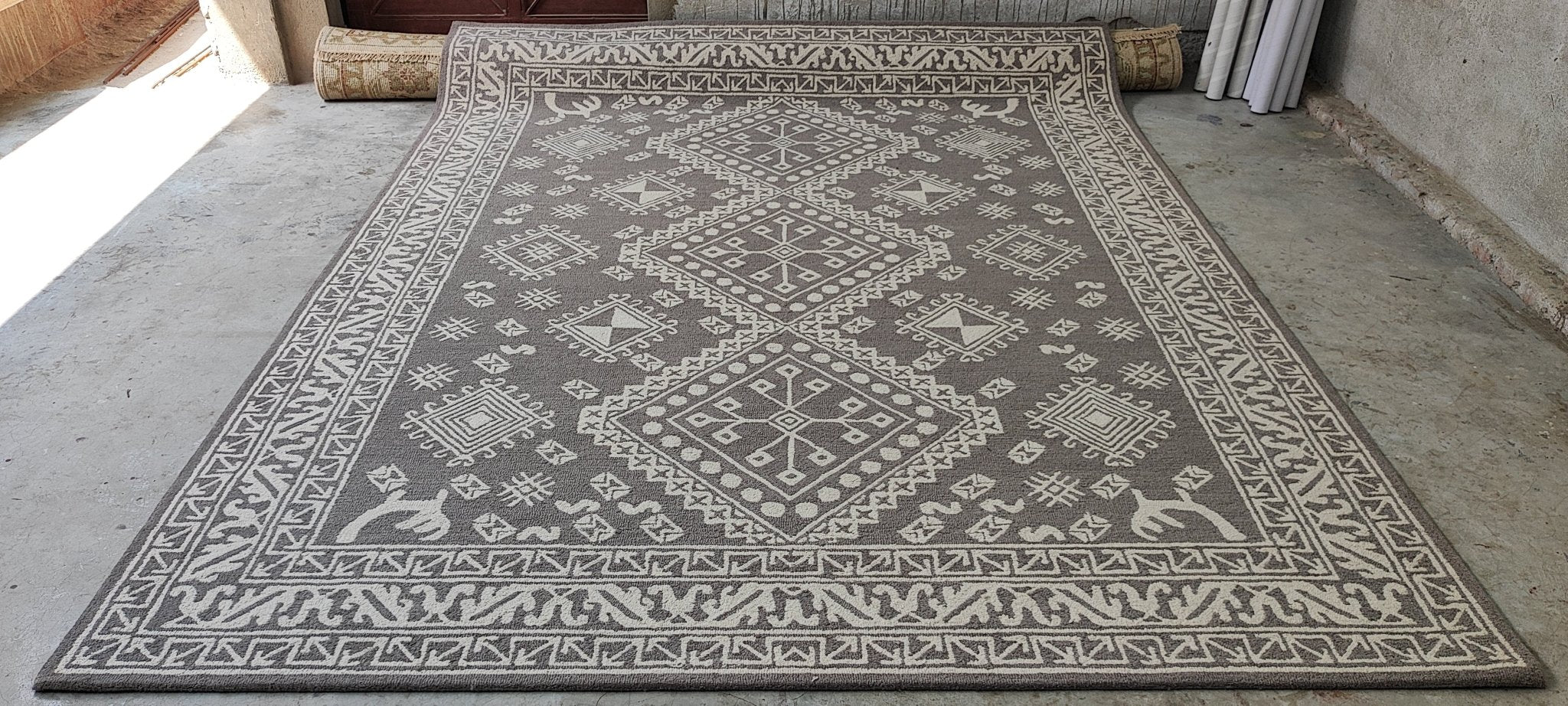 Sherri Moon 8x10 Brown and Ivory Hand-Tufted Modern Rug | Banana Manor Rug Factory Outlet