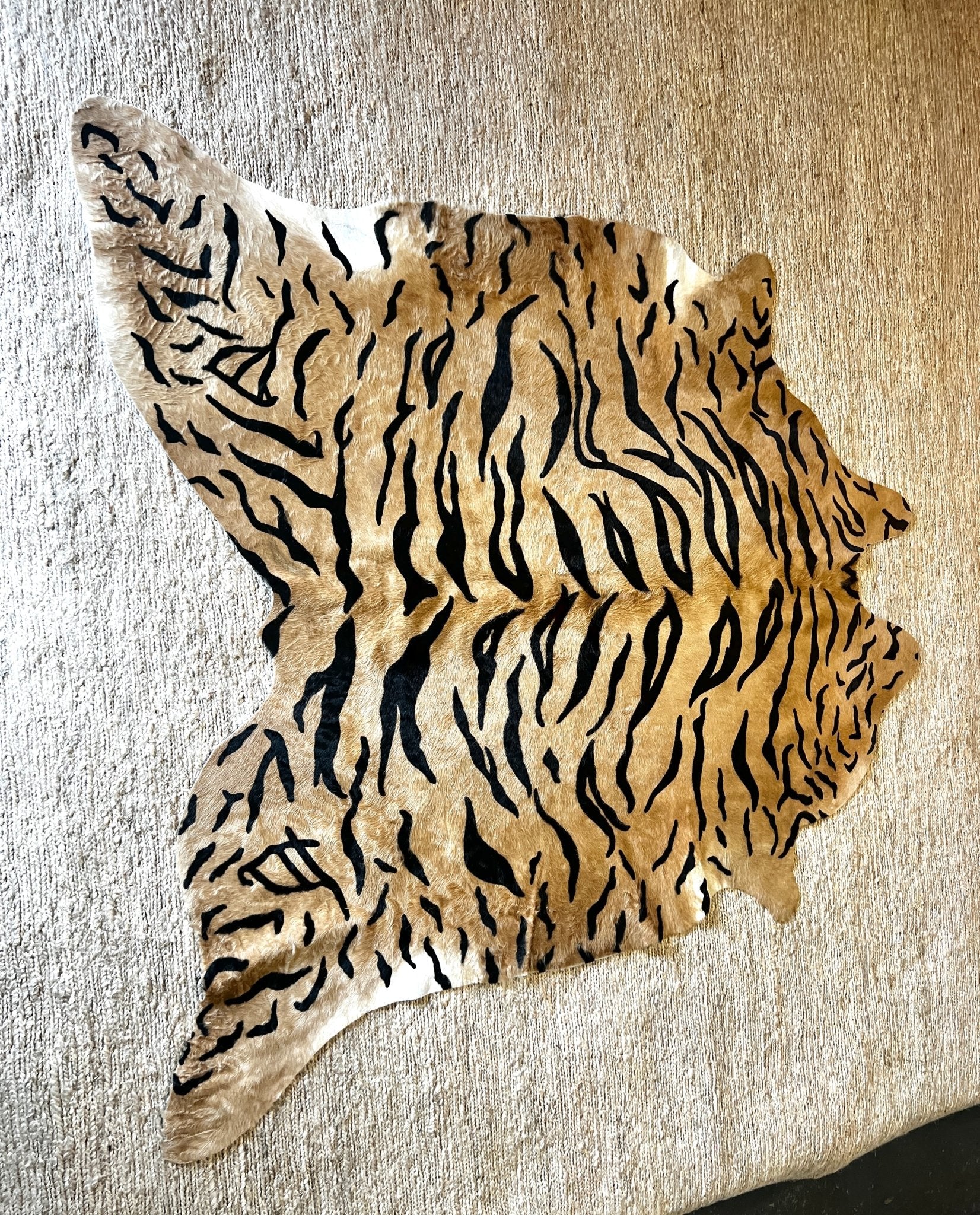 Tiger Print Cowhide Rug | Banana Manor Rug Company