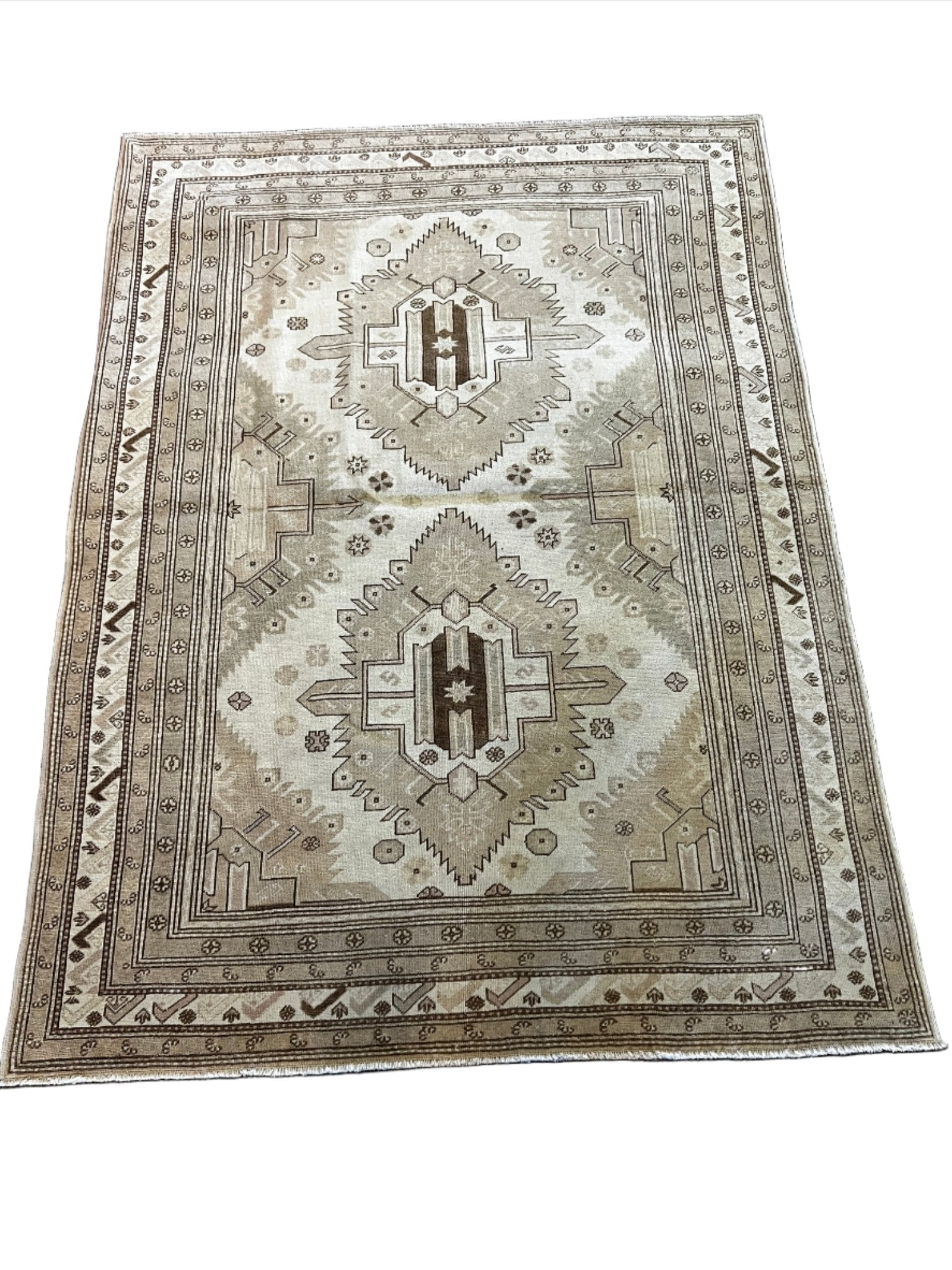 Vintage 5.4x7 Tan and Ivory Turkish Oushak Rug | Banana Manor Rug Factory Outlet