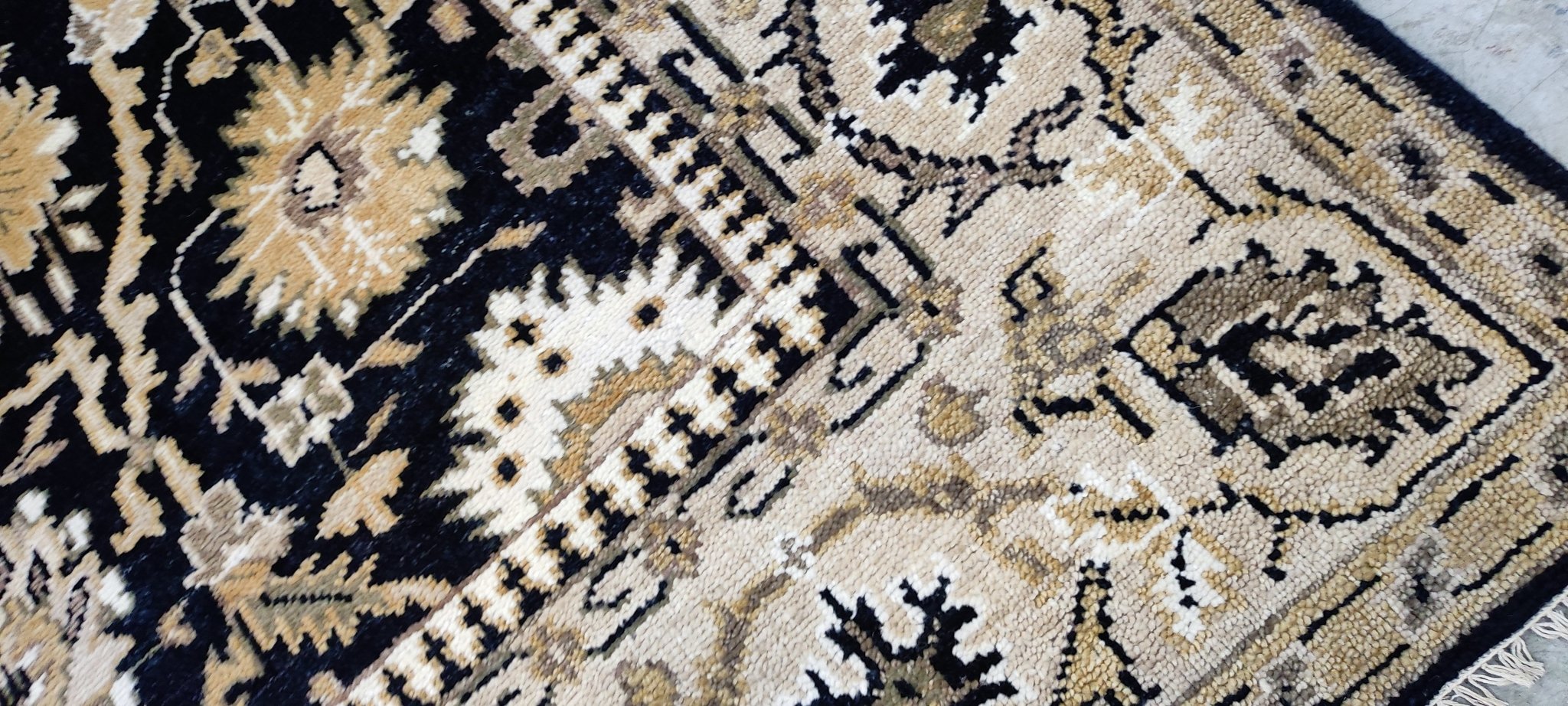 Wendy Hughes Hand-Knotted Oushak Rug Black and Beige 8.0x9.9 | Banana Manor Rug Company