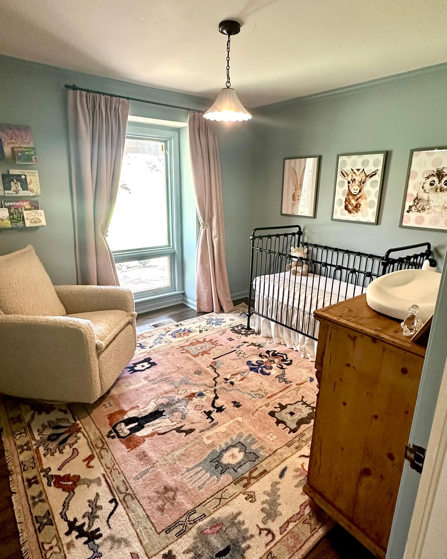 Nursery Oushak/Traditional