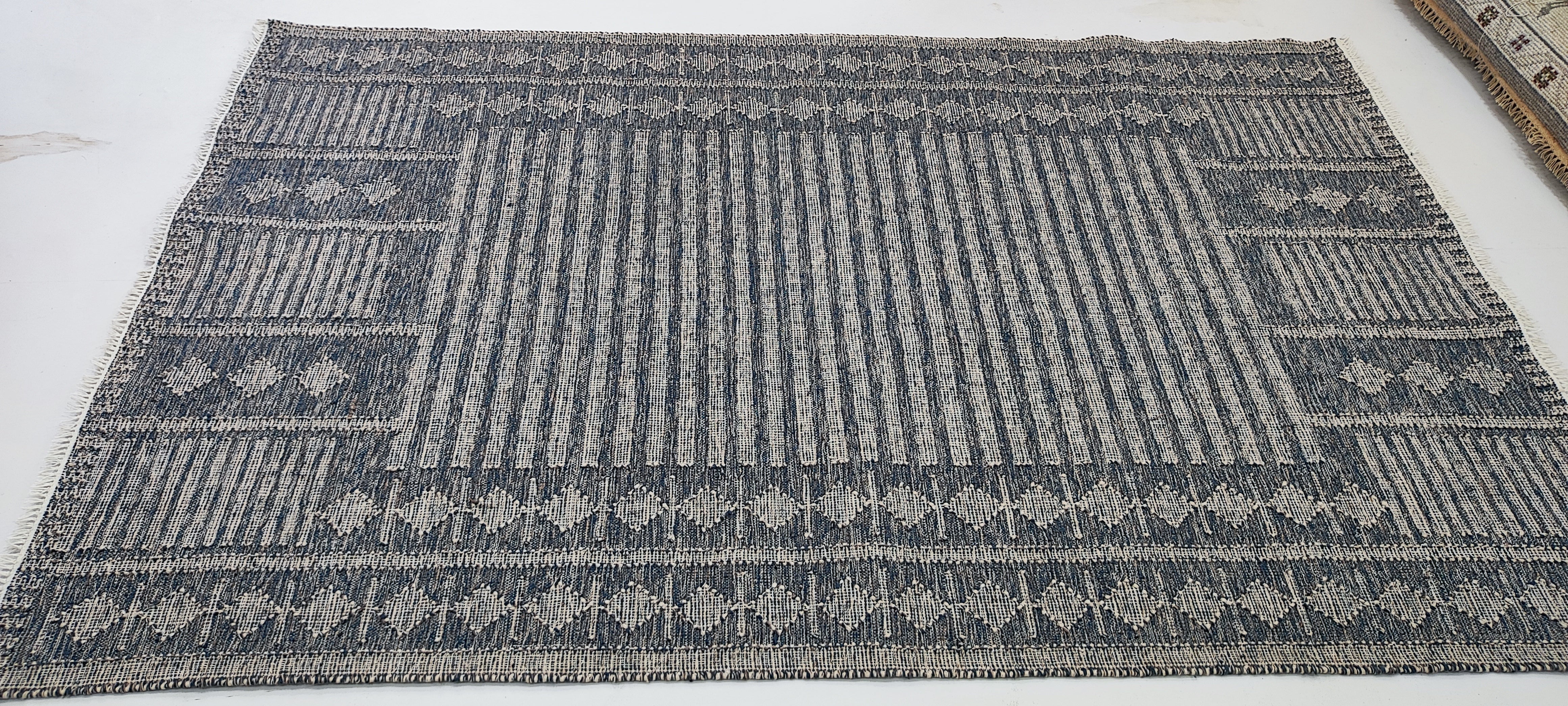 Krewe of Antheia Handwoven Grey & Silver Kilim Durrie