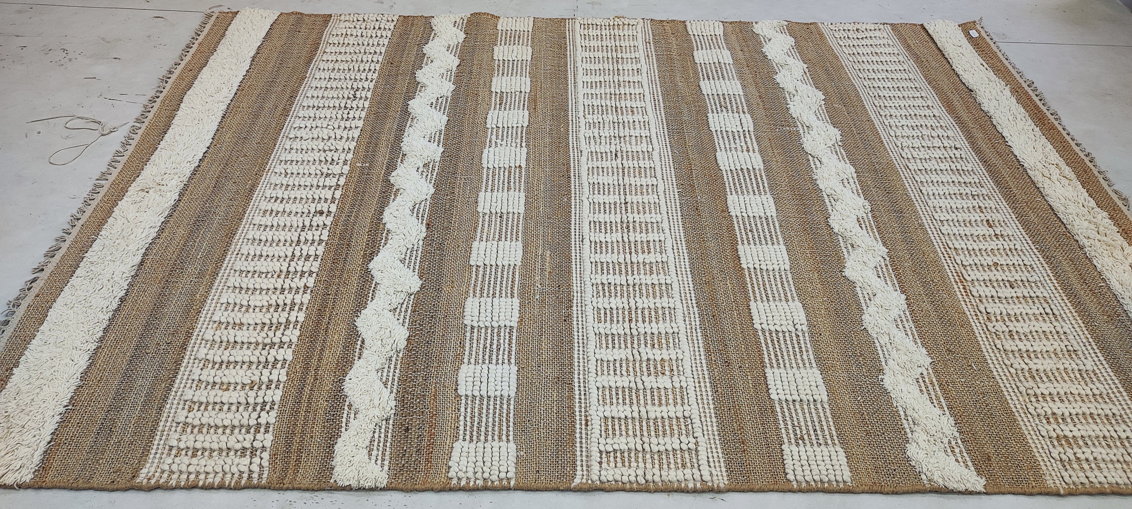 Nat 5.3x7.6 Hand-Woven Durrie Natural