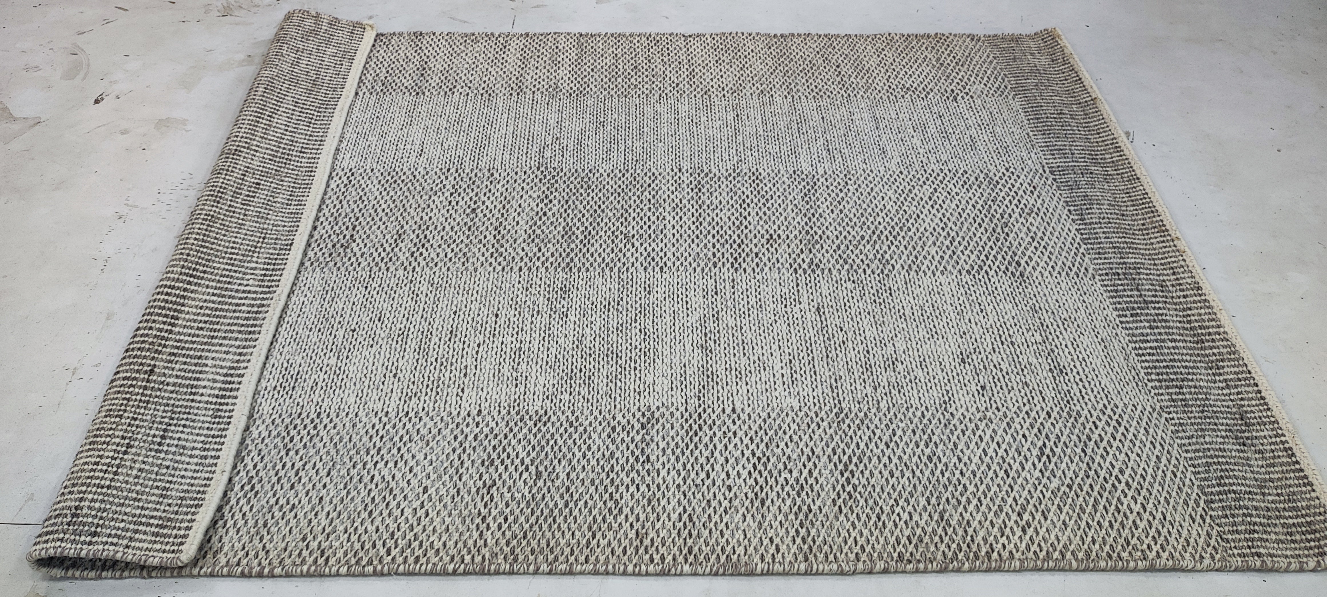 Herbert 4x6 Hand-Woven Durrie Silver Grey